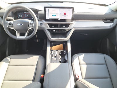 2026 Ford Explorer XLT