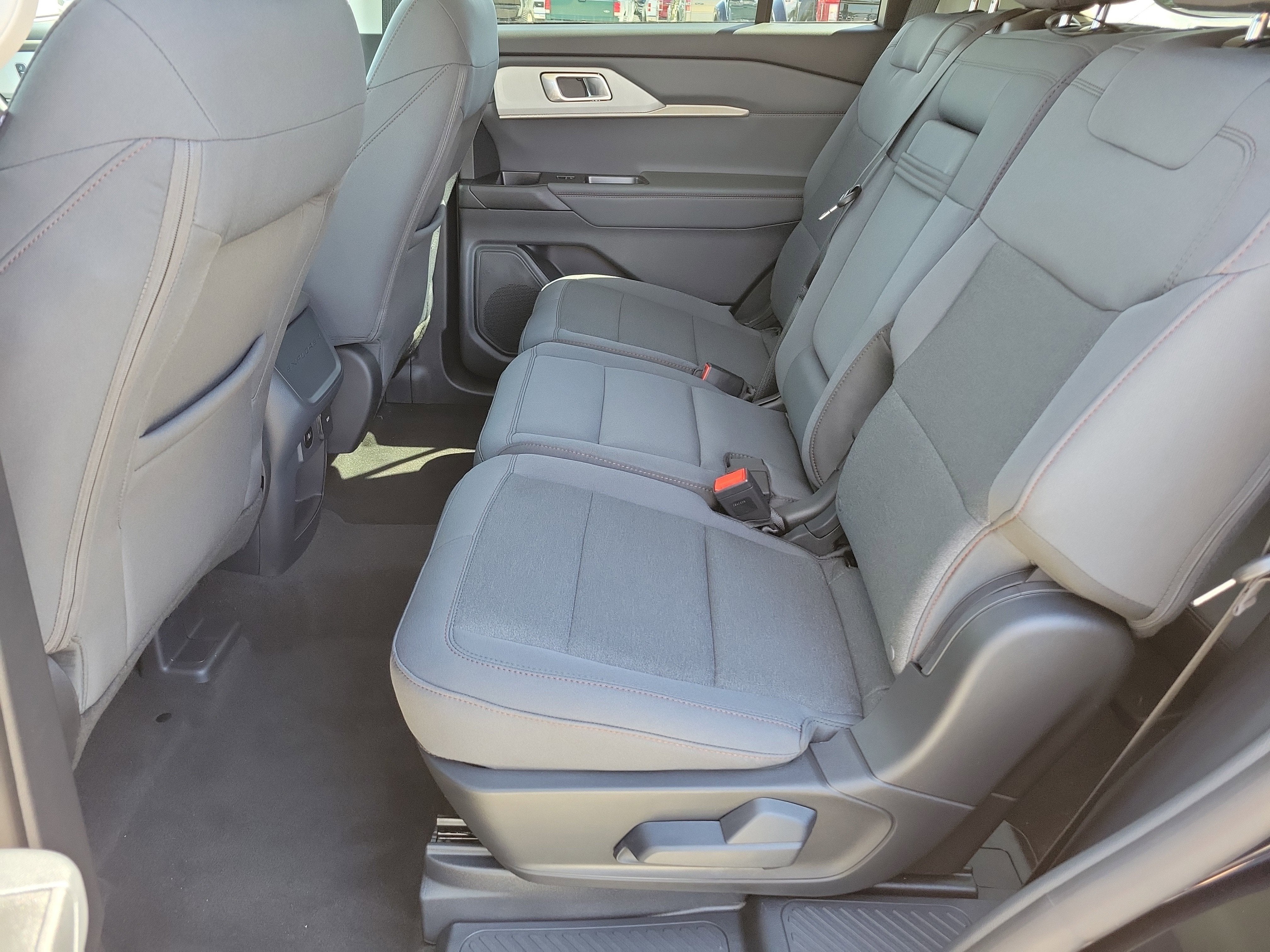 2026 Ford Explorer Active w/100A Pkg