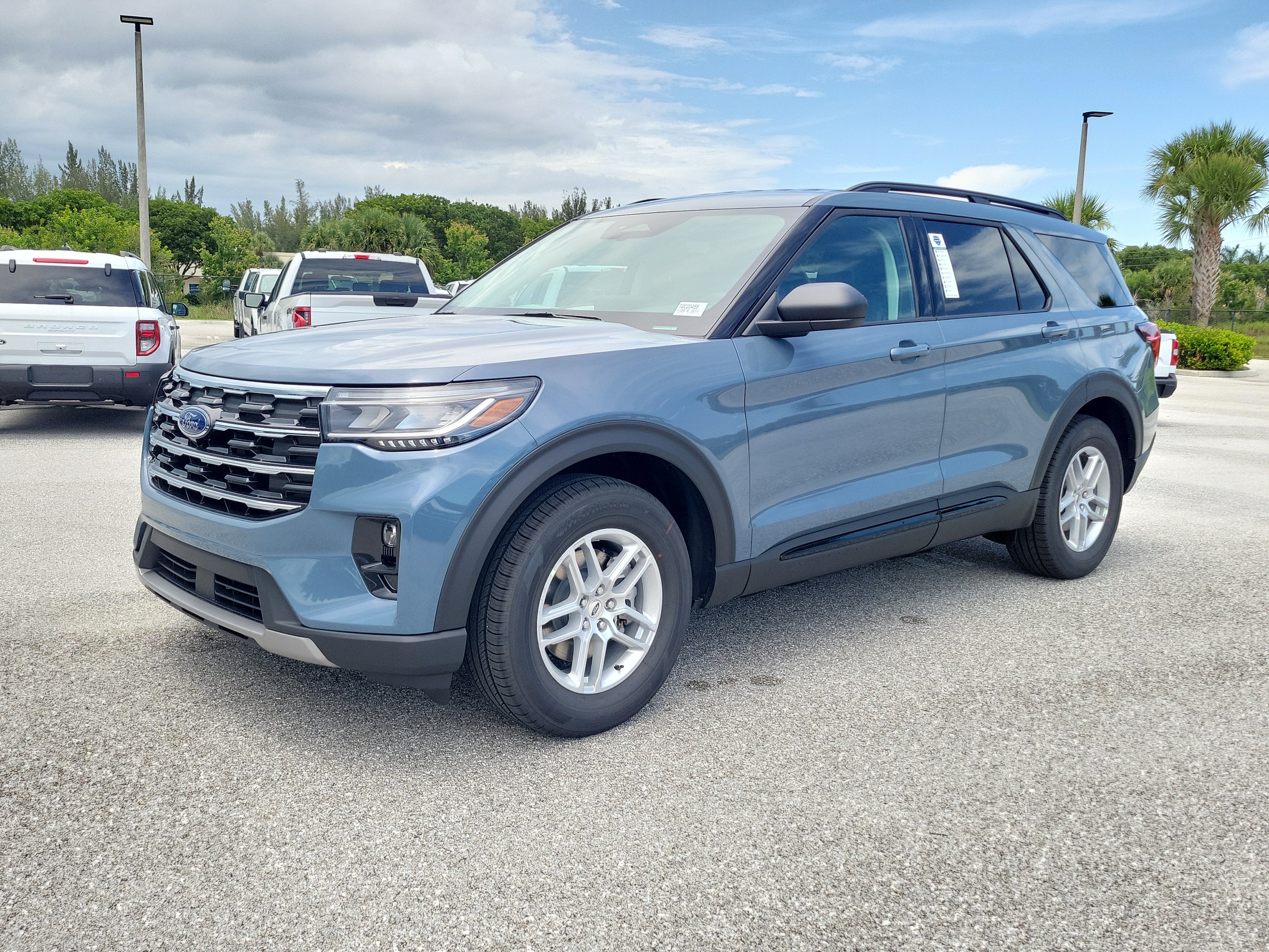 2026 Ford Explorer Active w/200A Pkg