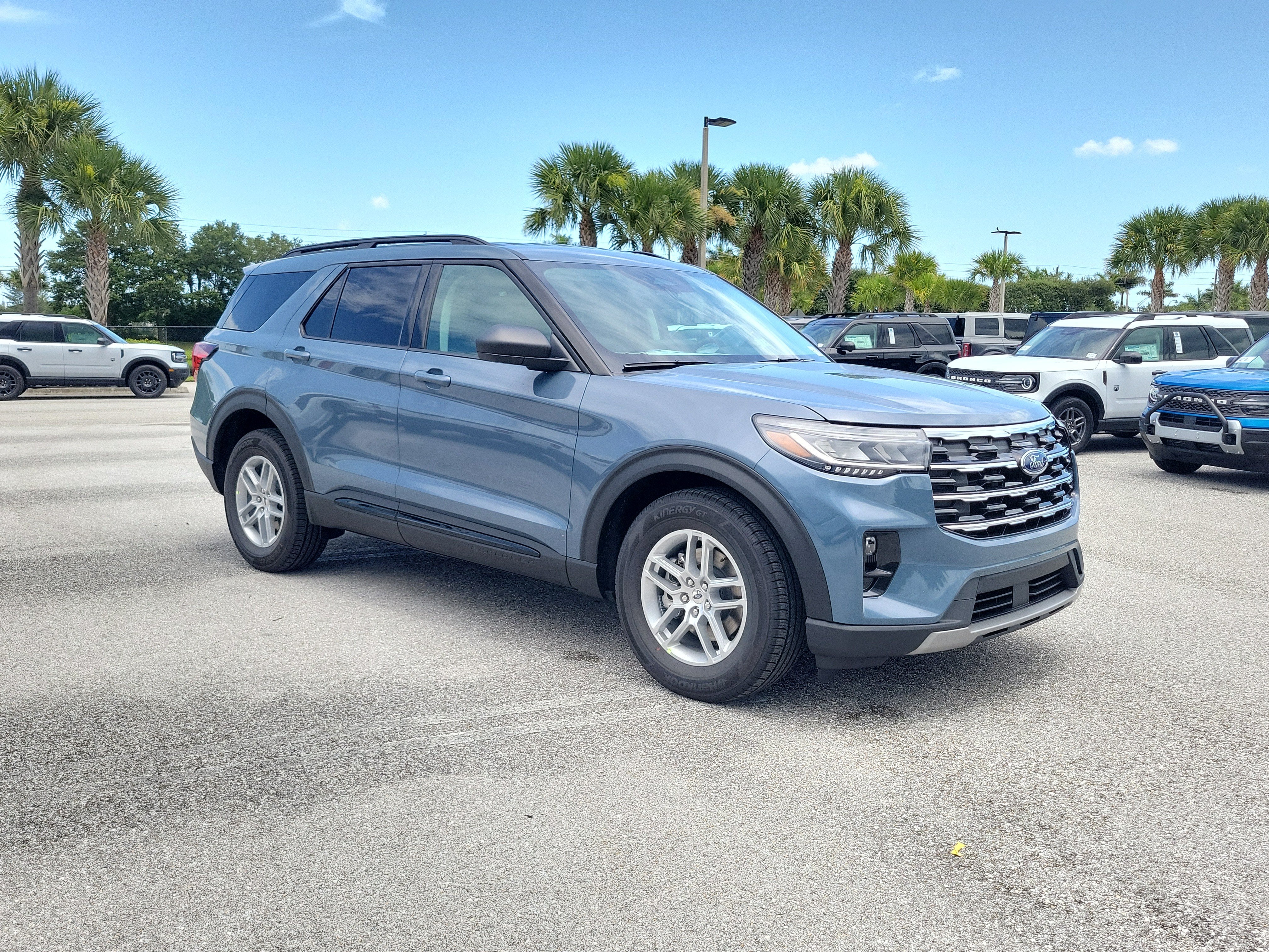 2026 Ford Explorer Active w/200A Pkg
