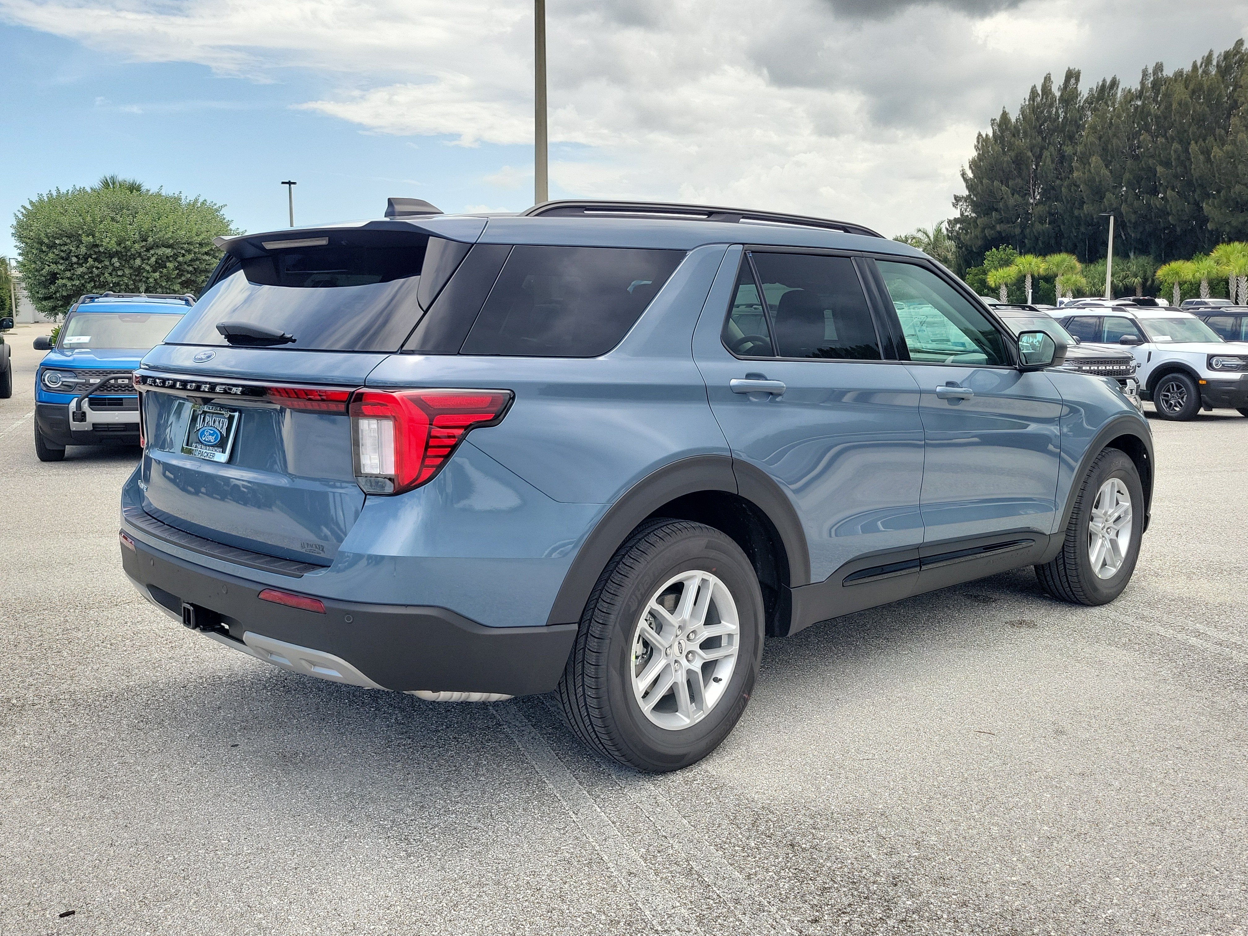 2026 Ford Explorer Active w/200A Pkg
