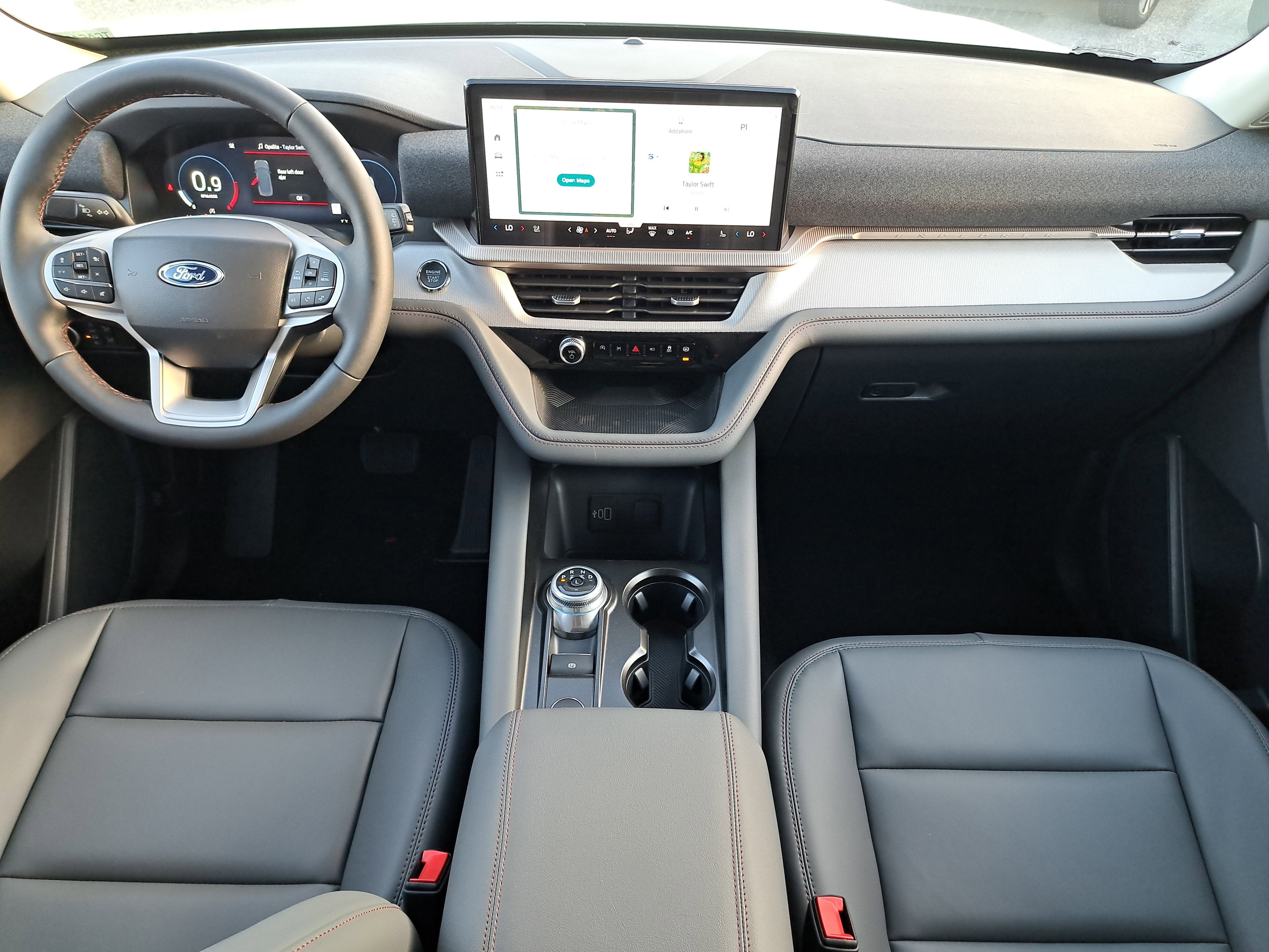 2026 Ford Explorer Active w/200A Pkg