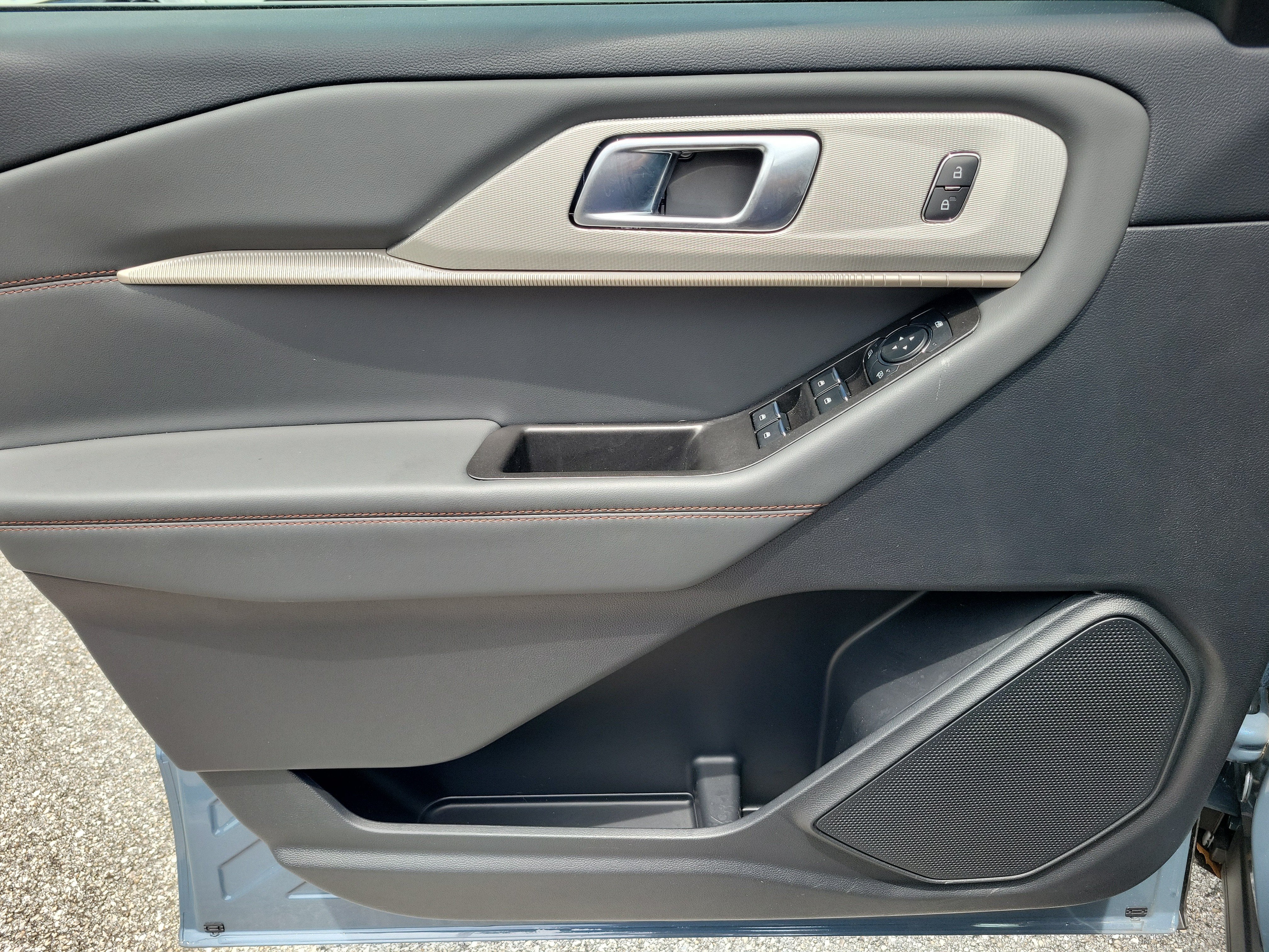 2026 Ford Explorer Active w/100A Pkg