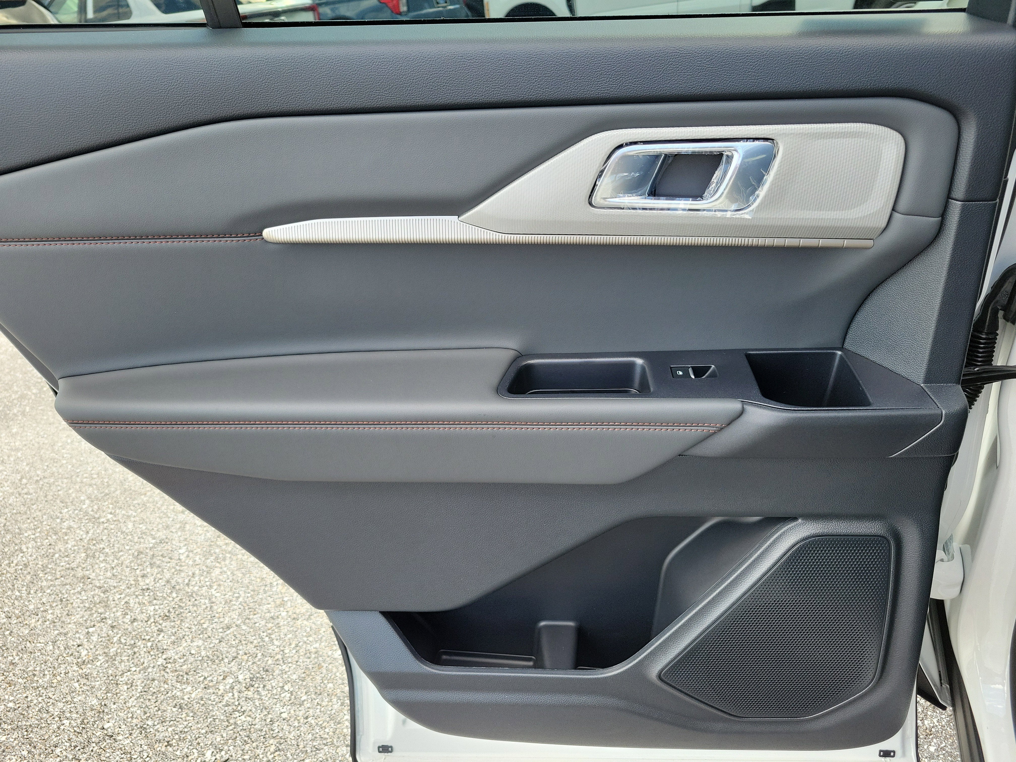 2026 Ford Explorer Active w/100A Pkg