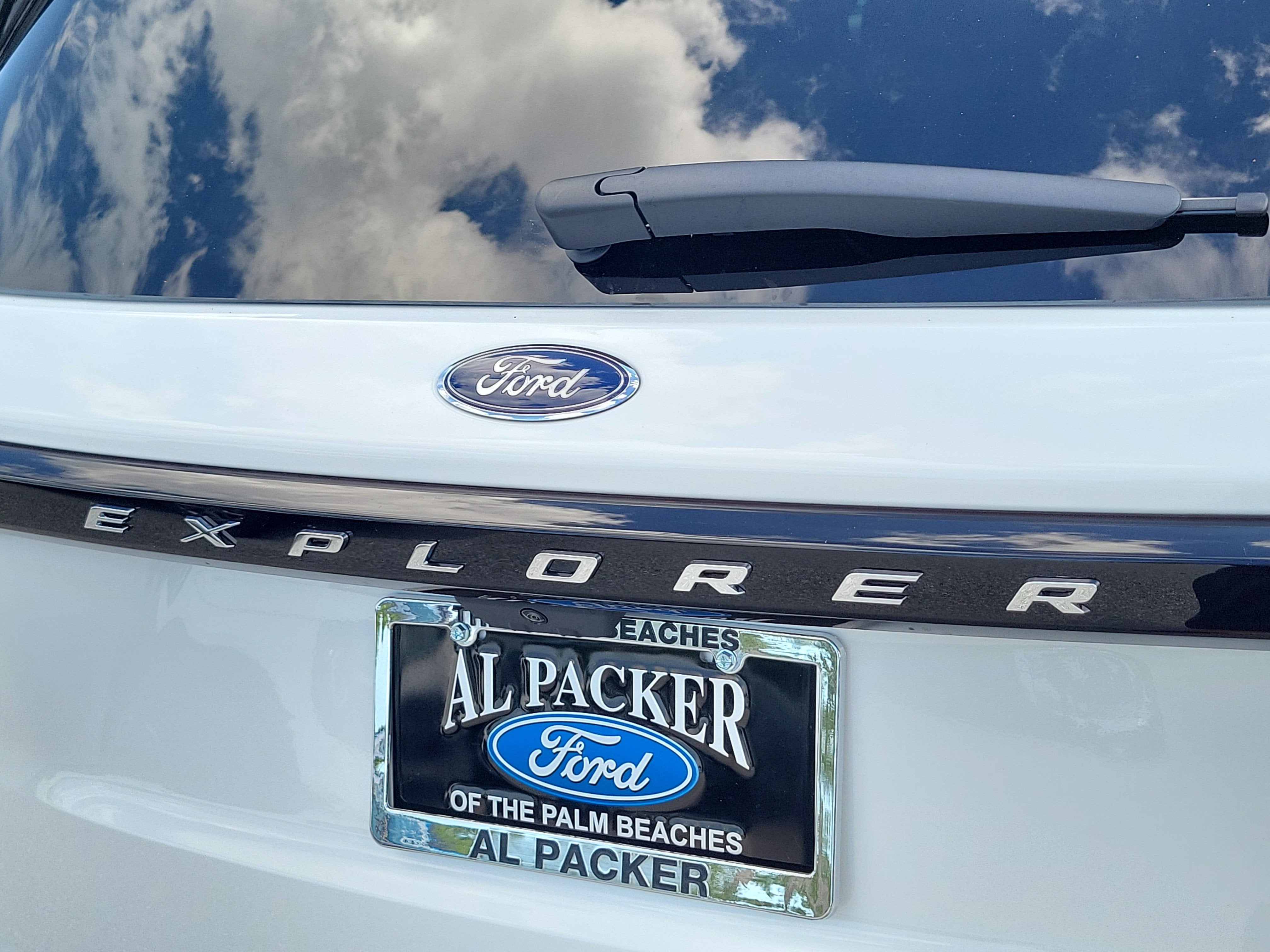 2026 Ford Explorer Active w/100A Pkg