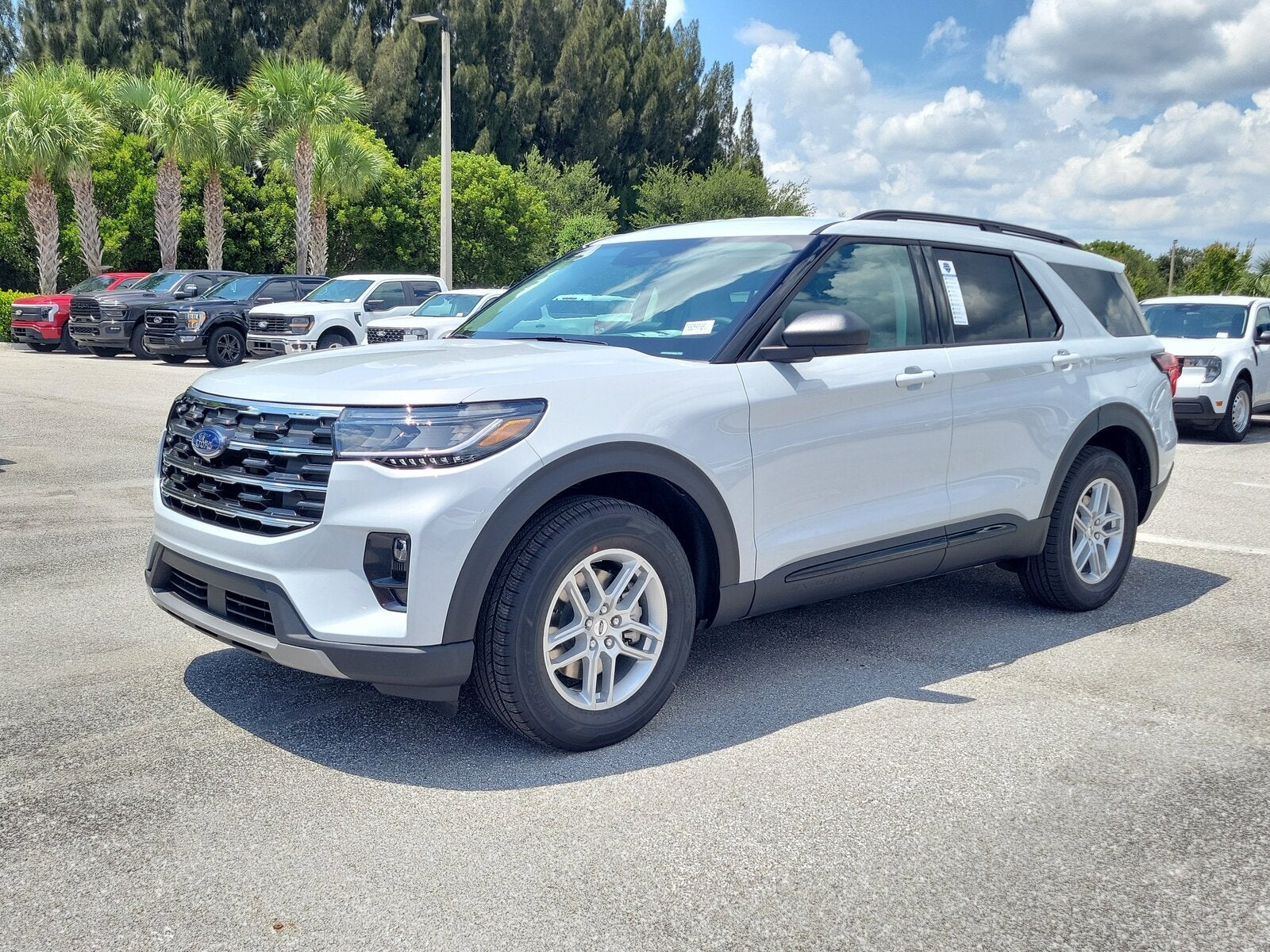 2026 Ford Explorer Active w/200A Pkg