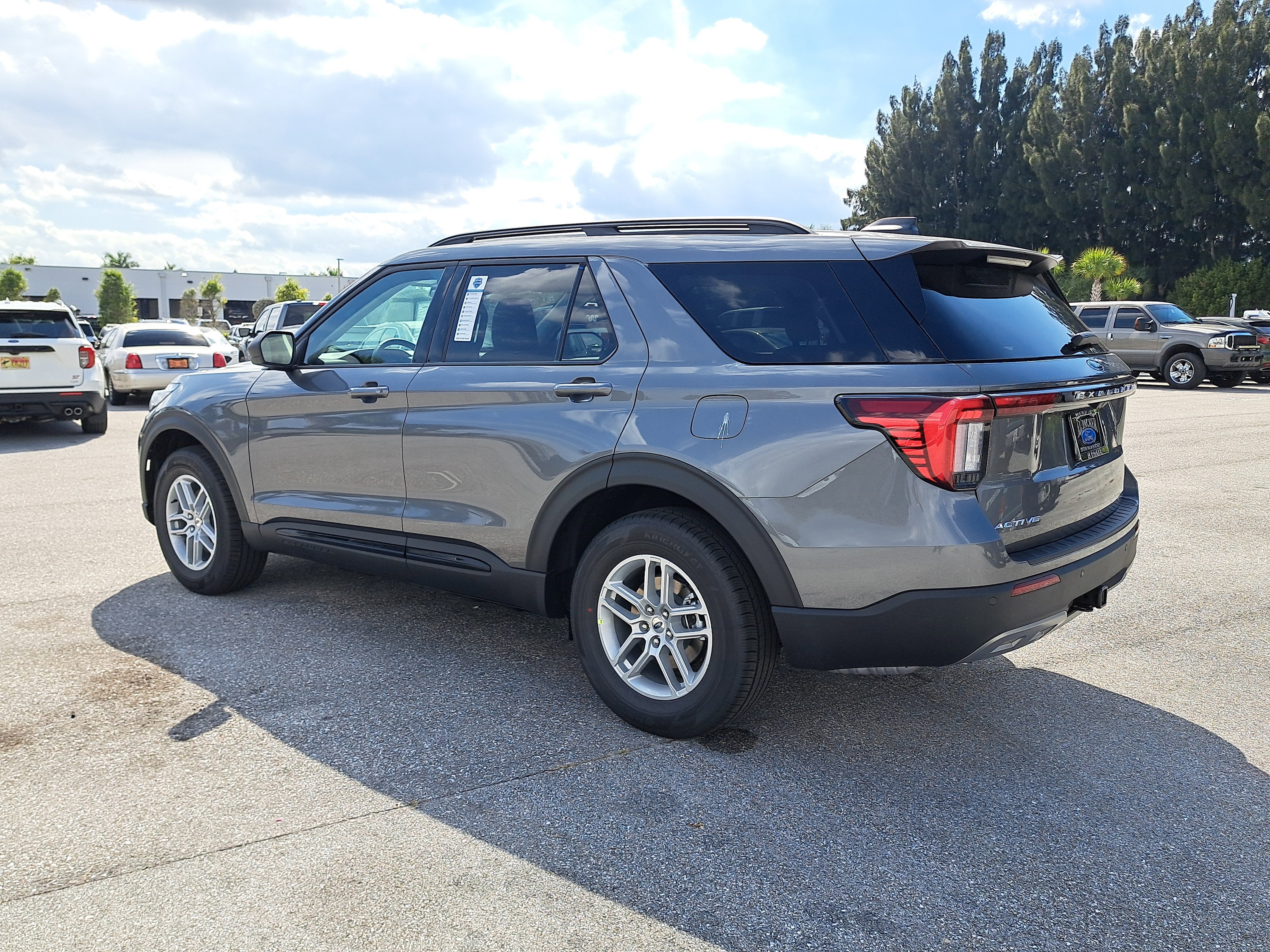 2026 Ford Explorer Active w/200A Pkg