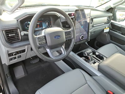 2025 Ford F-150 Lightning Flash