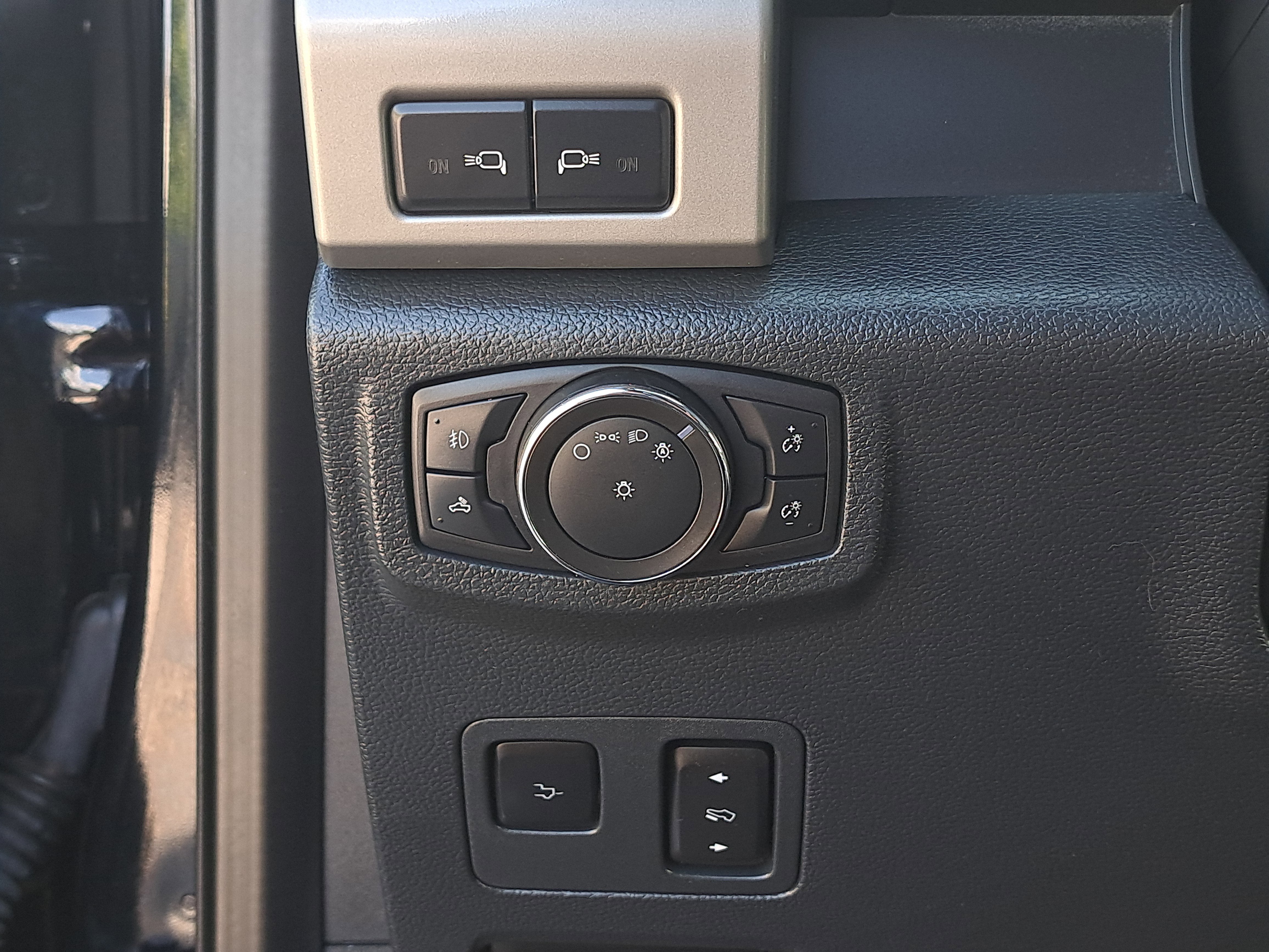 2022 Ford Super Duty F-250 SRW LARIAT