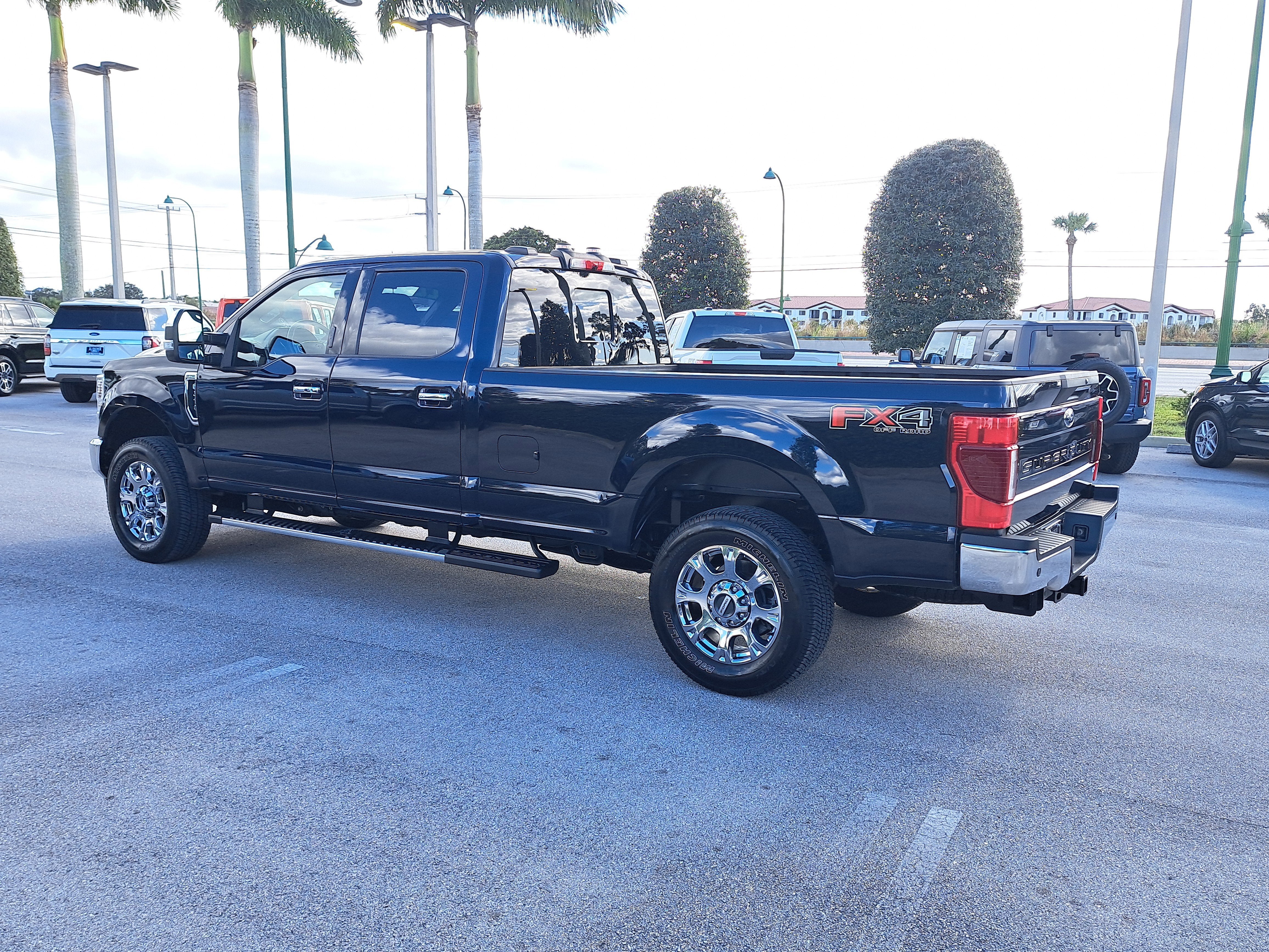 2022 Ford Super Duty F-250 SRW LARIAT