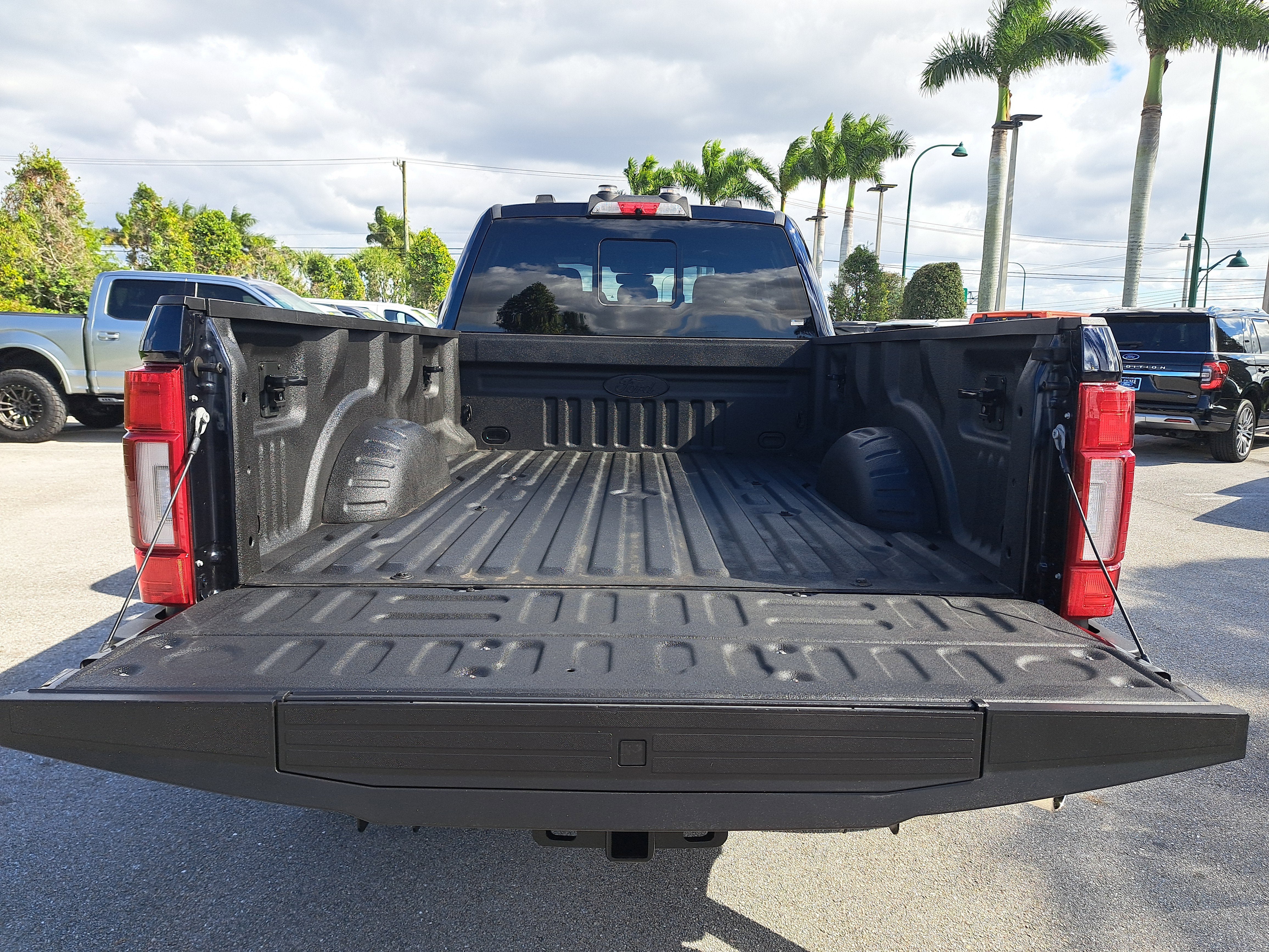 2022 Ford Super Duty F-250 SRW LARIAT