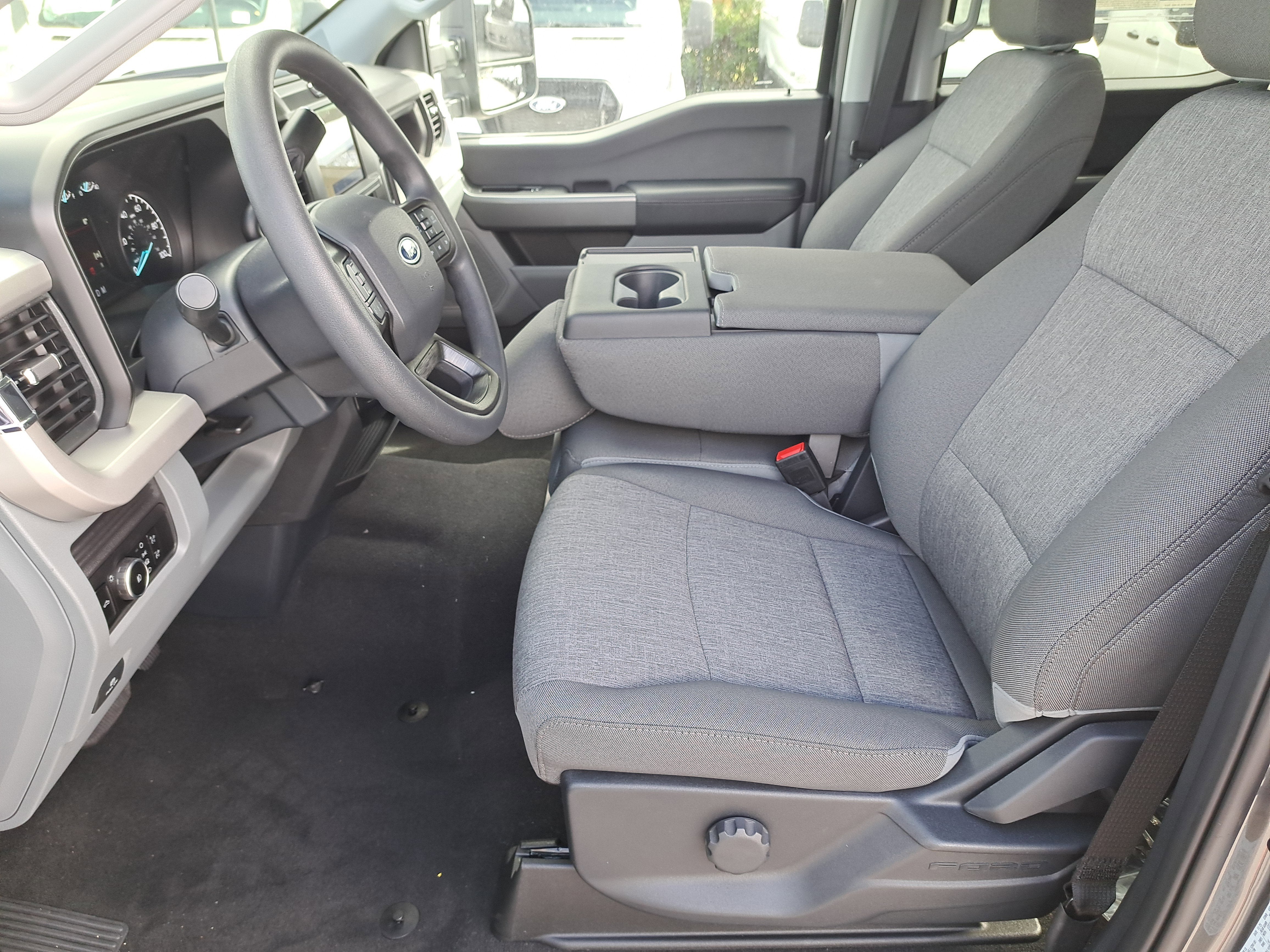 2026 Ford Super Duty F-250 SRW Base