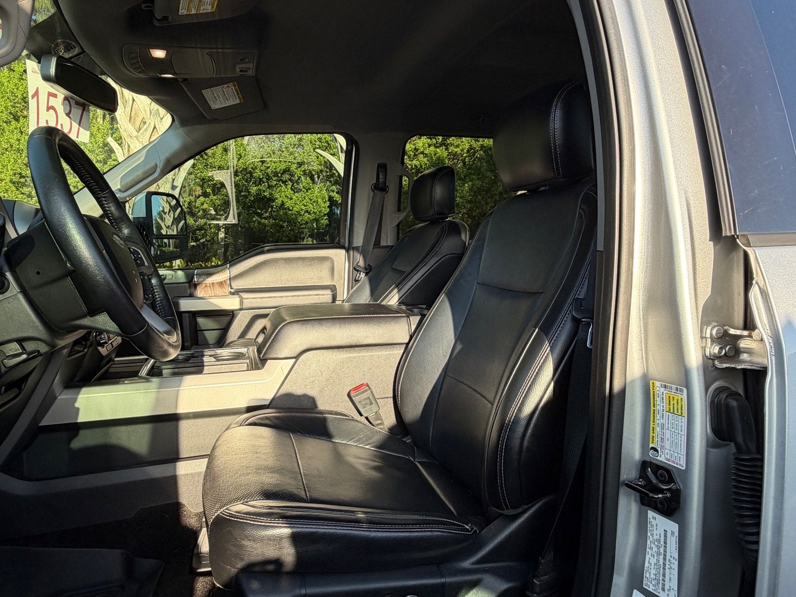 2017 Ford Super Duty F-250 SRW Lariat