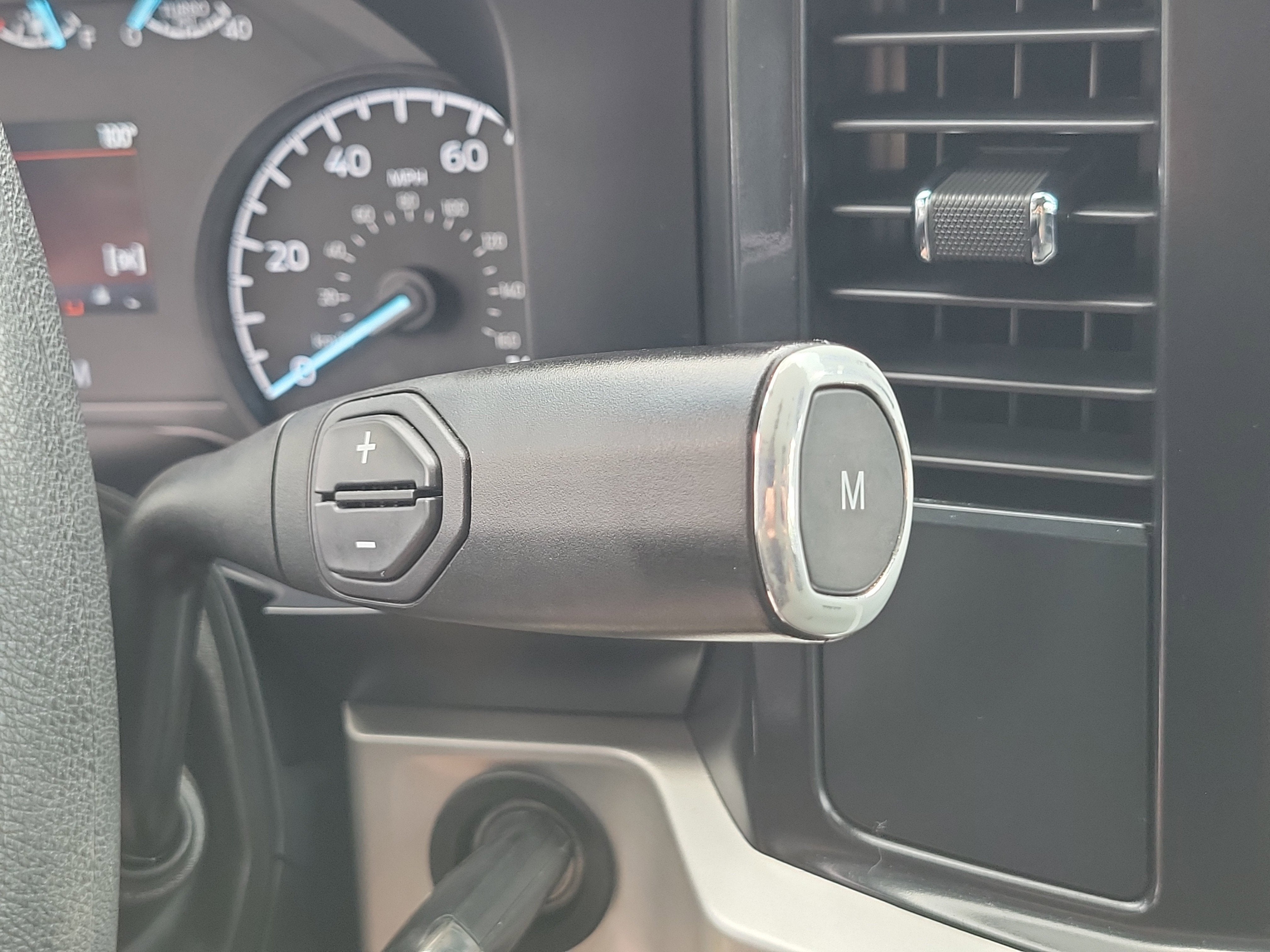 2025 Ford Super Duty F-250 SRW XLT