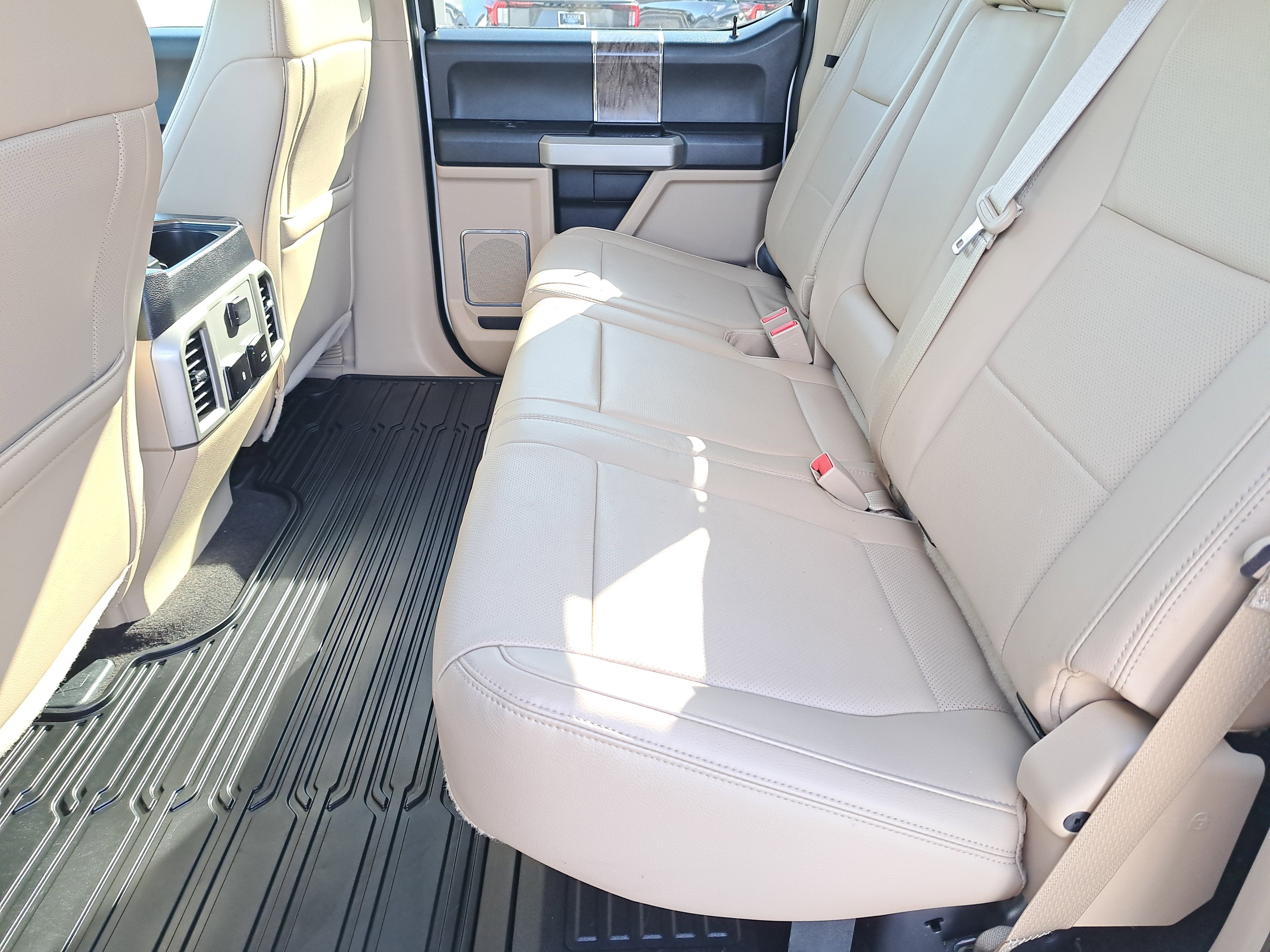 2018 Ford Super Duty F-250 SRW LARIAT