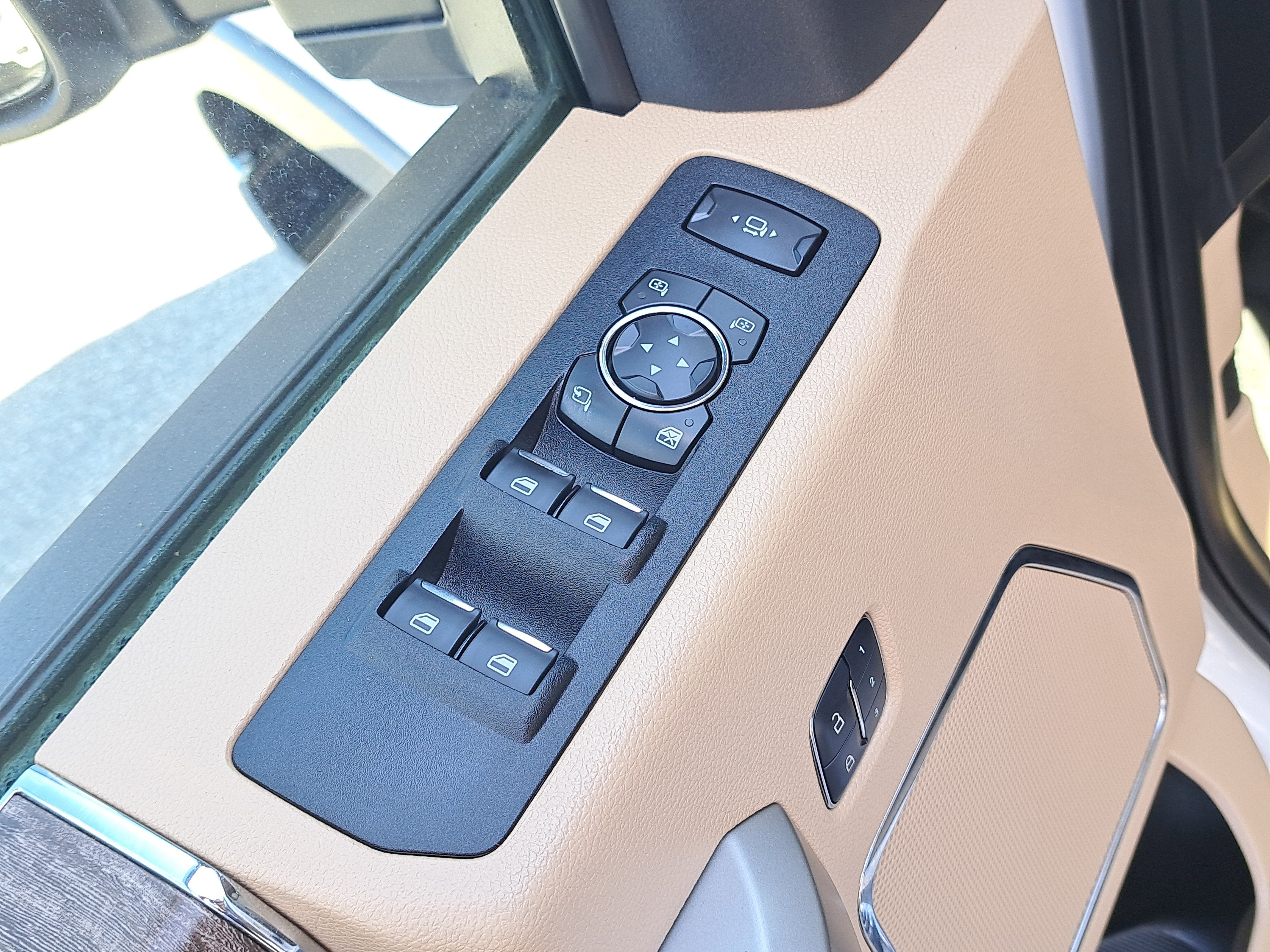 2018 Ford Super Duty F-250 SRW LARIAT