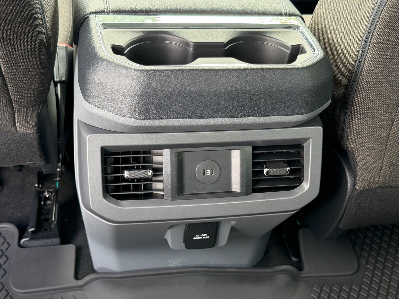 2027 Ford Super Duty F-250 SRW XLT