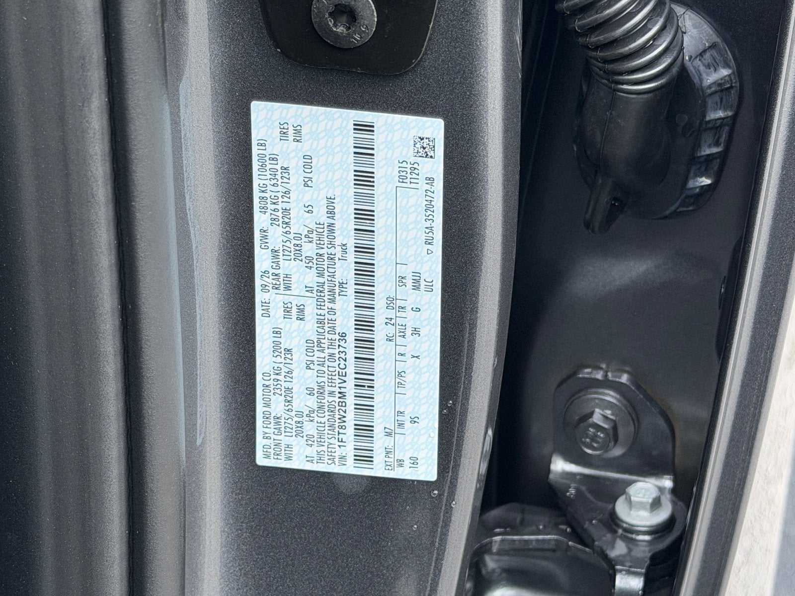 2027 Ford Super Duty F-250 SRW XLT