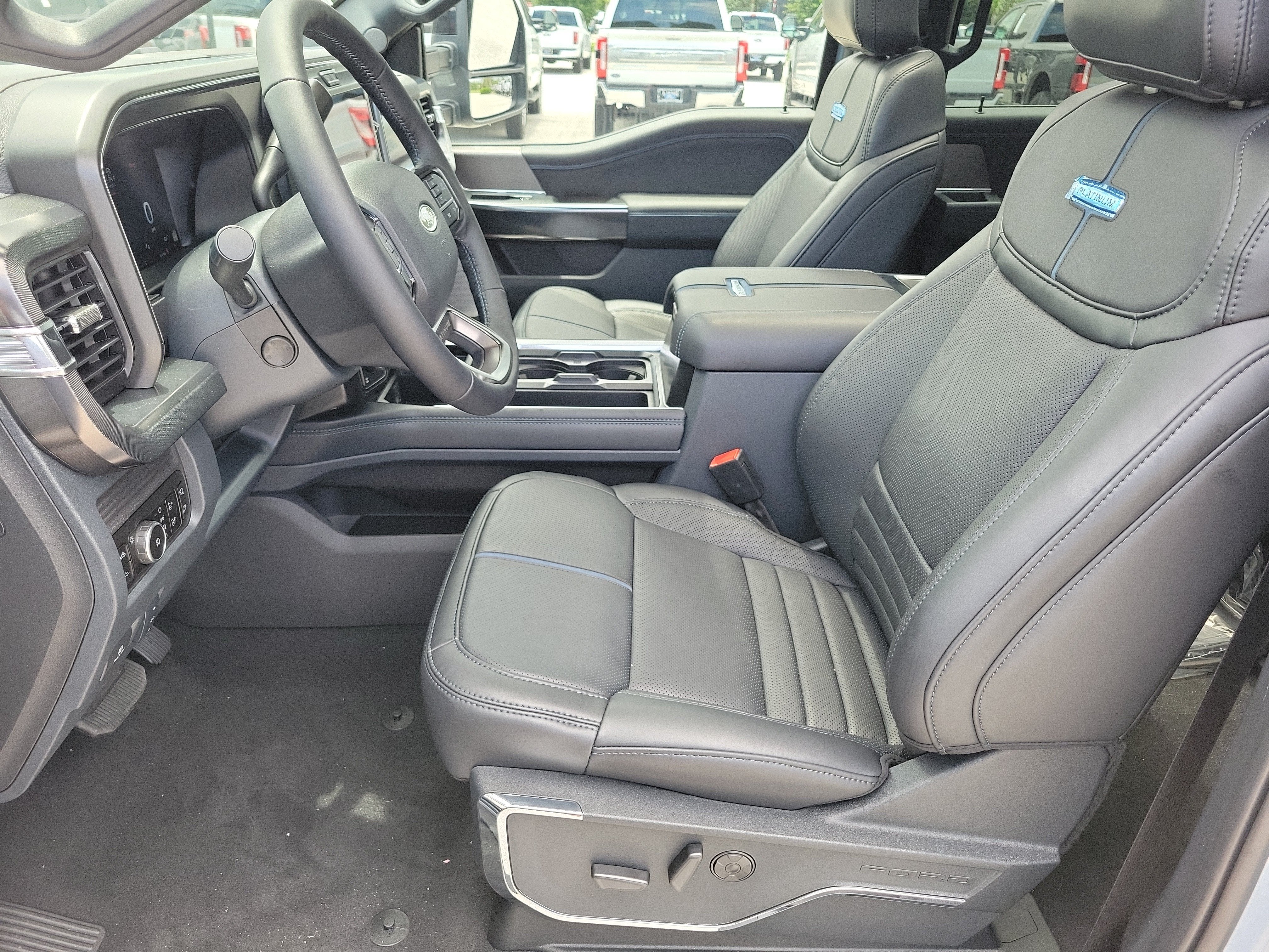 2026 Ford Super Duty F-250 SRW Platinum