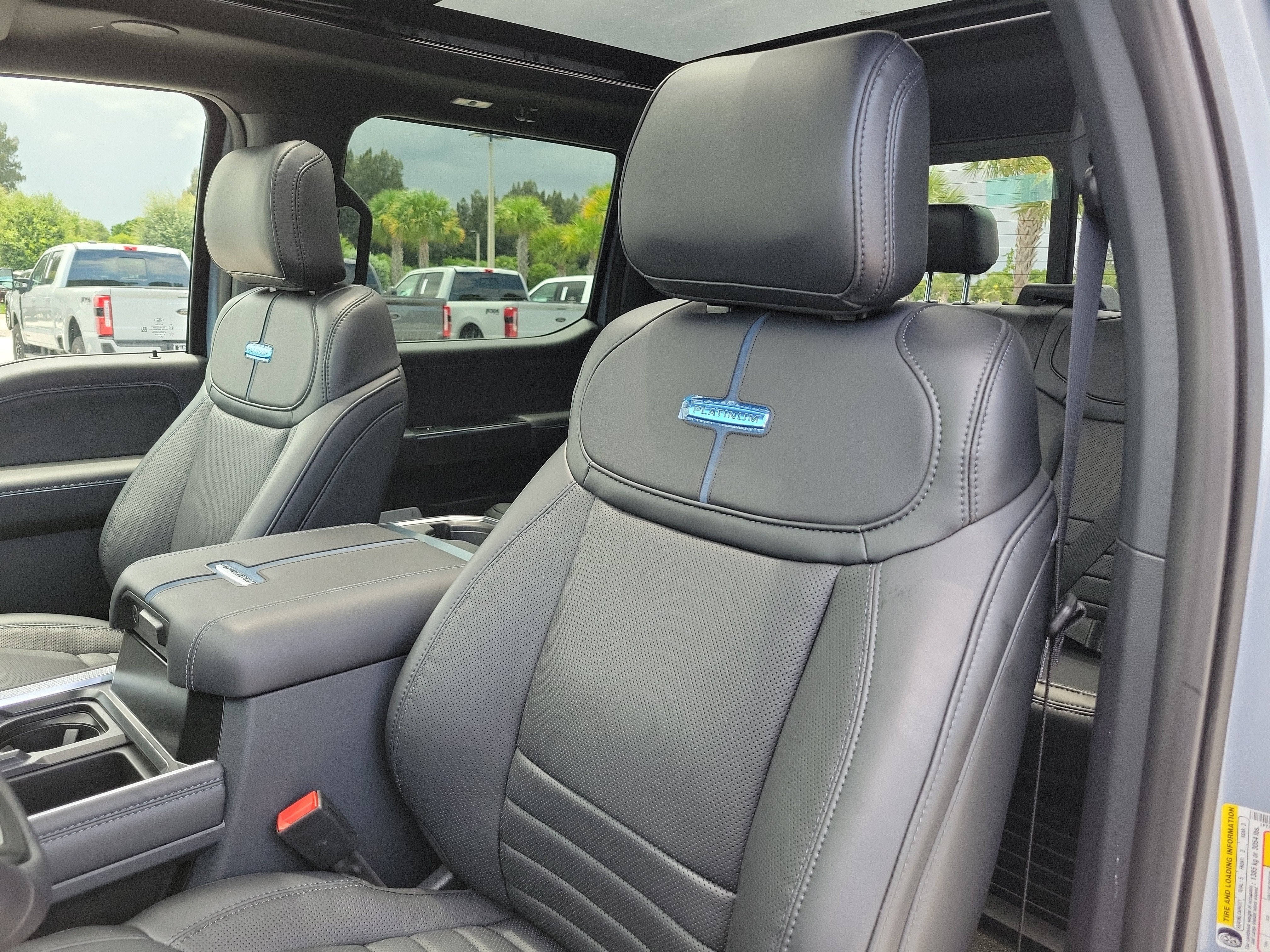 2026 Ford Super Duty F-250 SRW Platinum