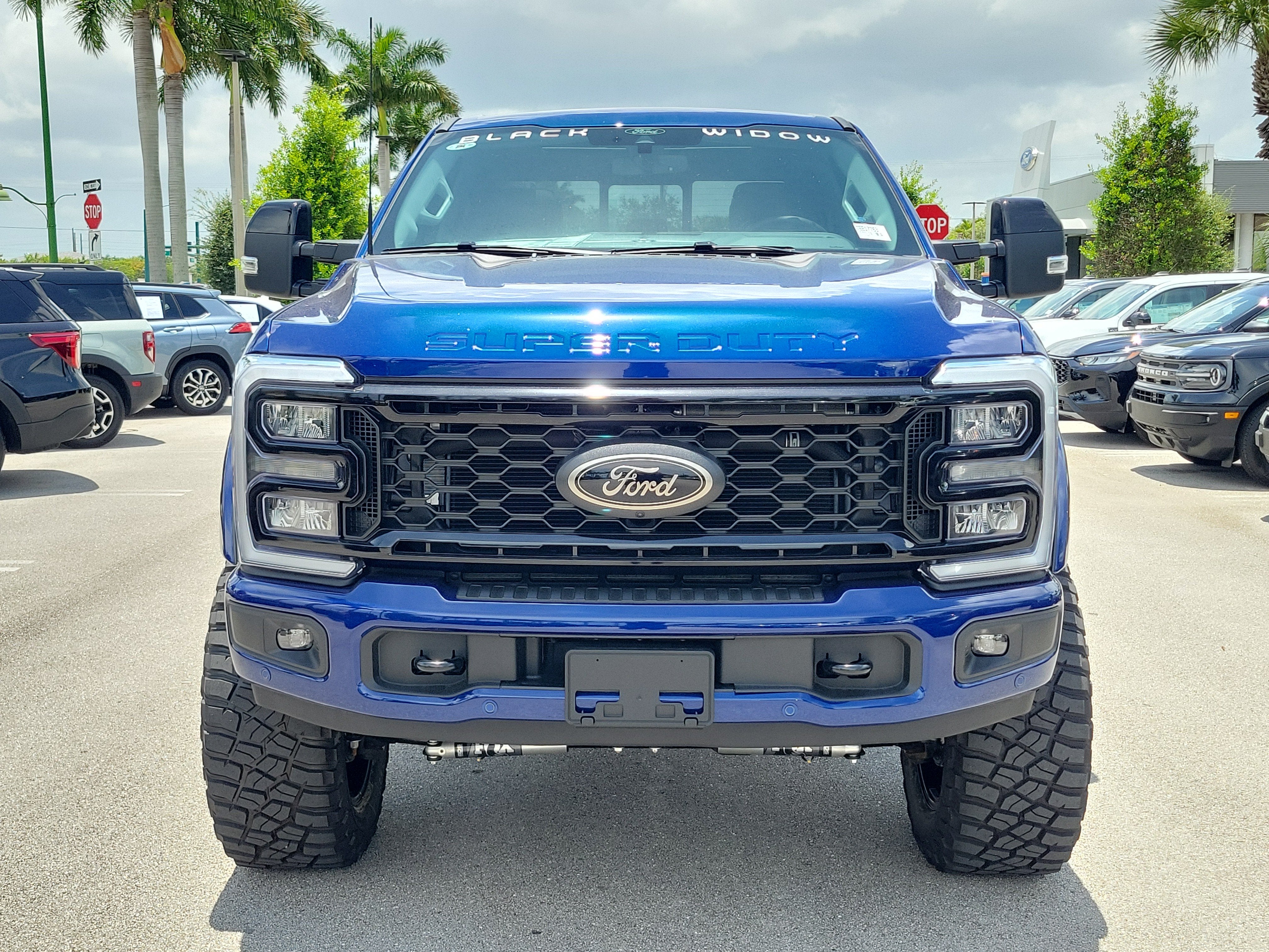 2026 Ford Super Duty F-250 SRW Black Widow