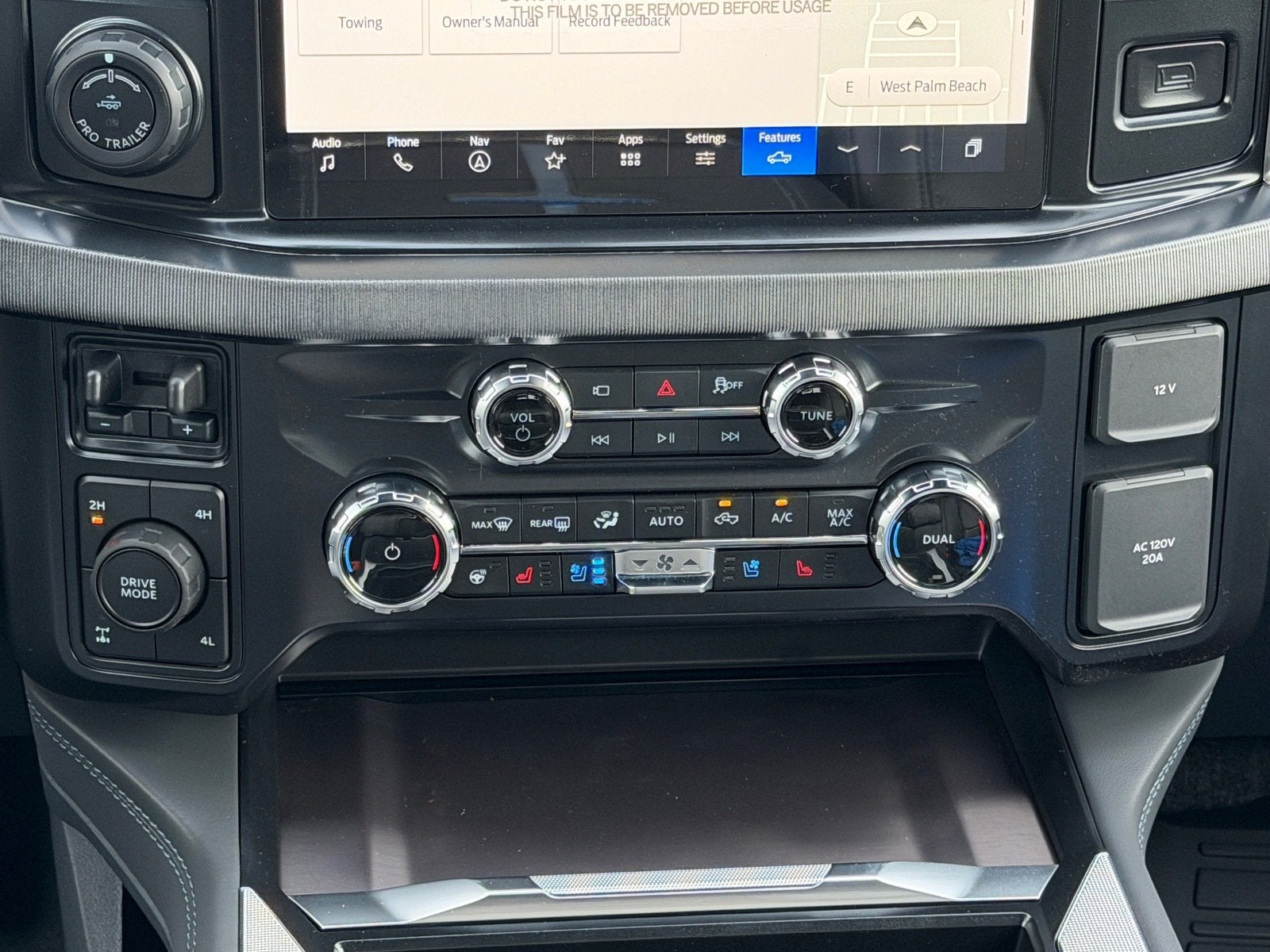 2027 Ford Super Duty F-250 SRW Platinum