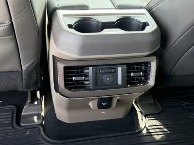 2027 Ford Super Duty F-250 SRW Platinum