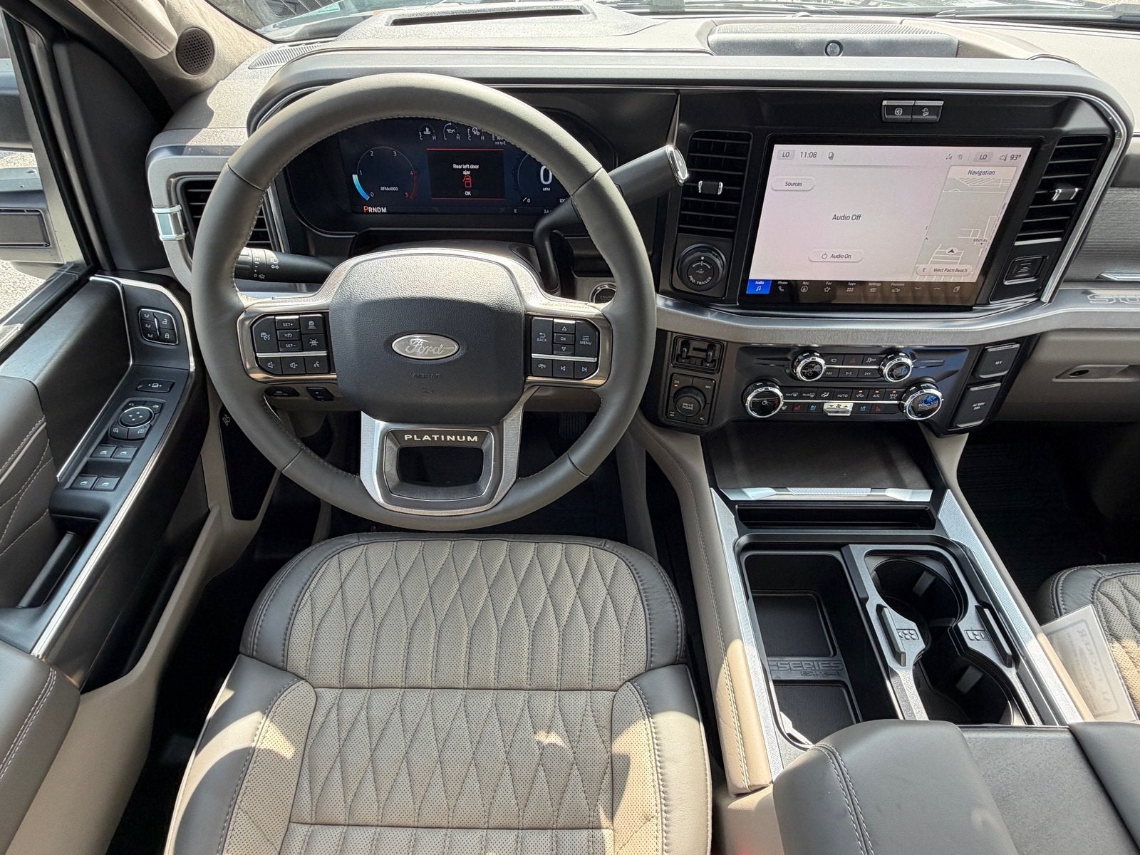 2027 Ford Super Duty F-250 SRW Platinum