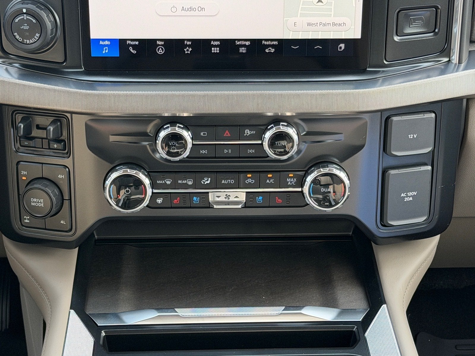 2027 Ford Super Duty F-250 SRW Platinum