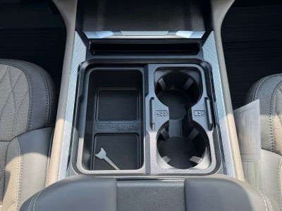 2027 Ford Super Duty F-250 SRW Platinum