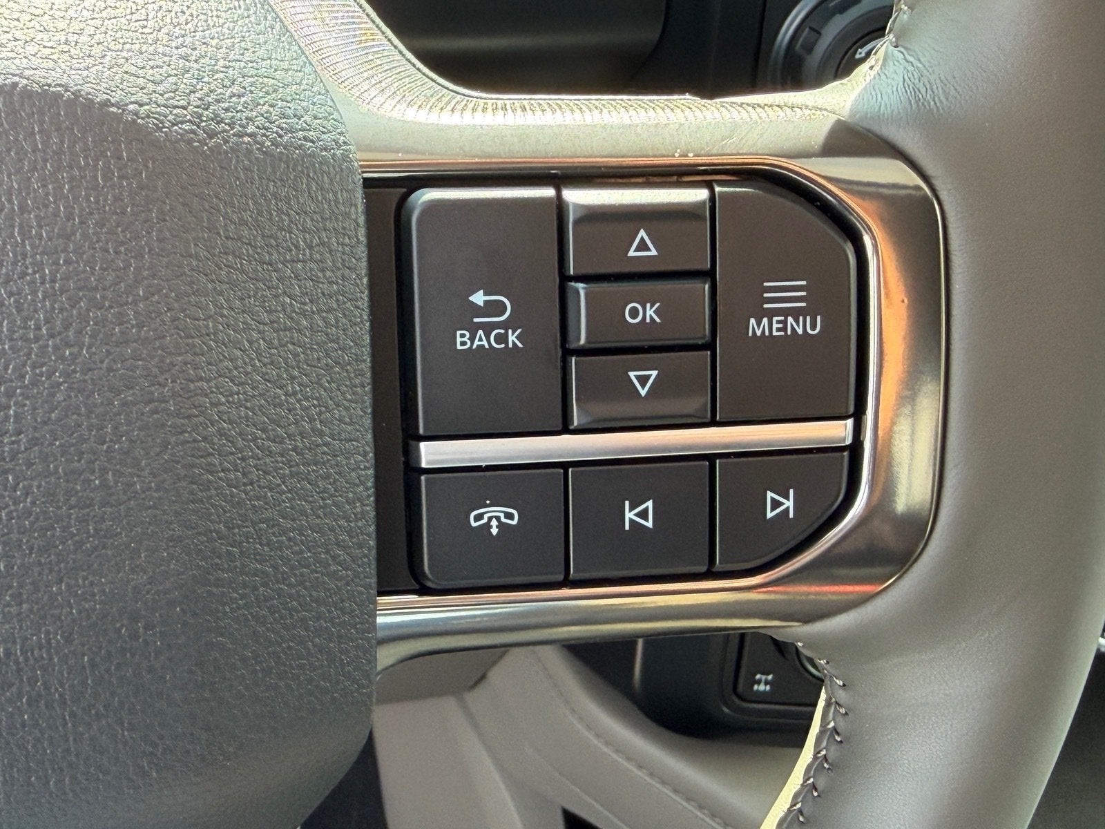 2027 Ford Super Duty F-250 SRW Platinum