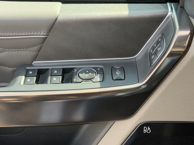 2027 Ford Super Duty F-250 SRW Platinum