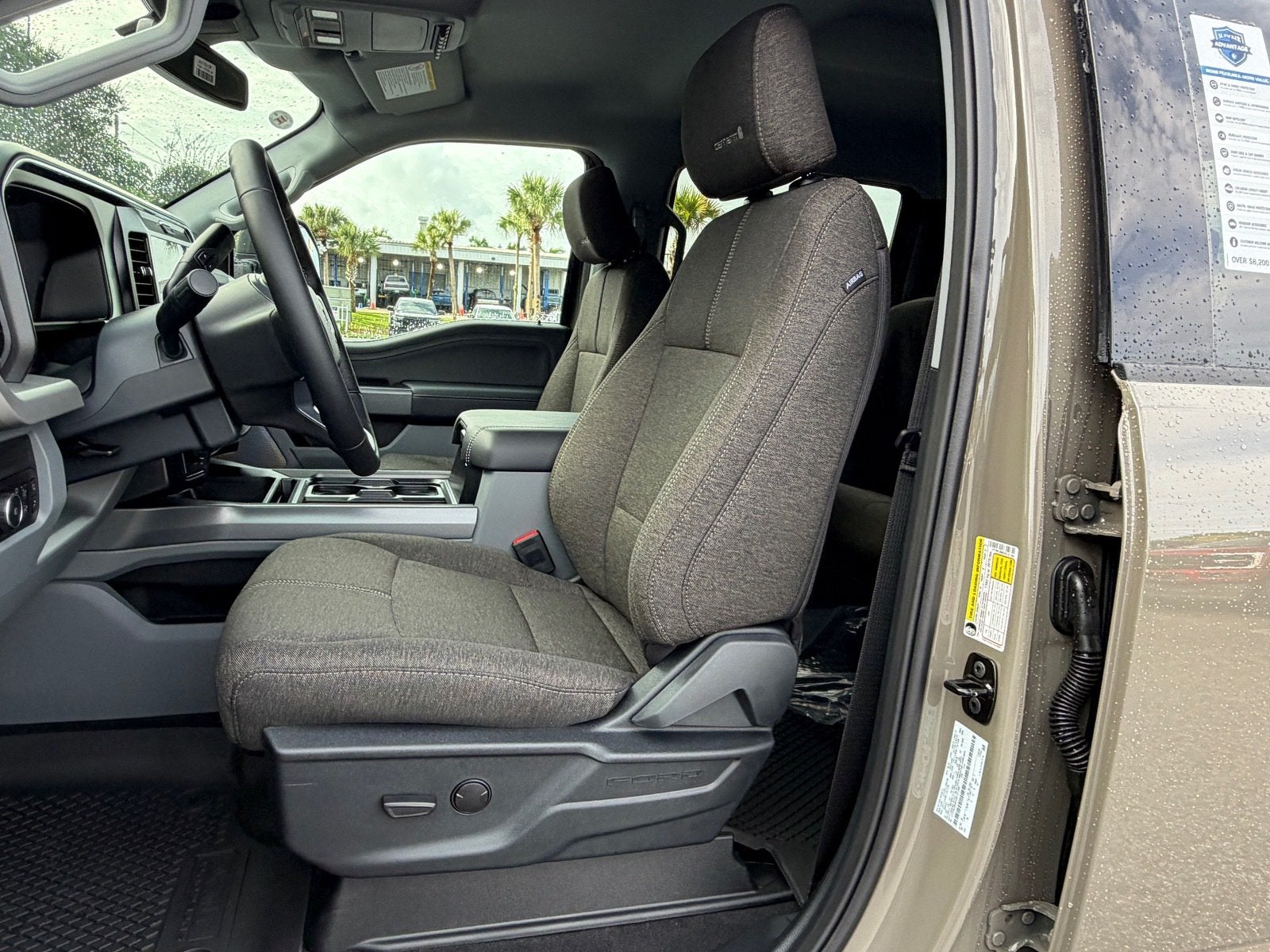 2027 Ford Super Duty F-250 SRW XLT