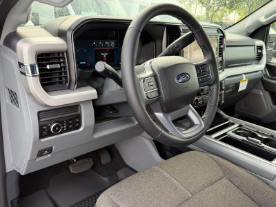 2027 Ford Super Duty F-250 SRW XLT