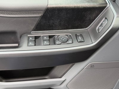 2027 Ford Super Duty F-250 SRW XLT