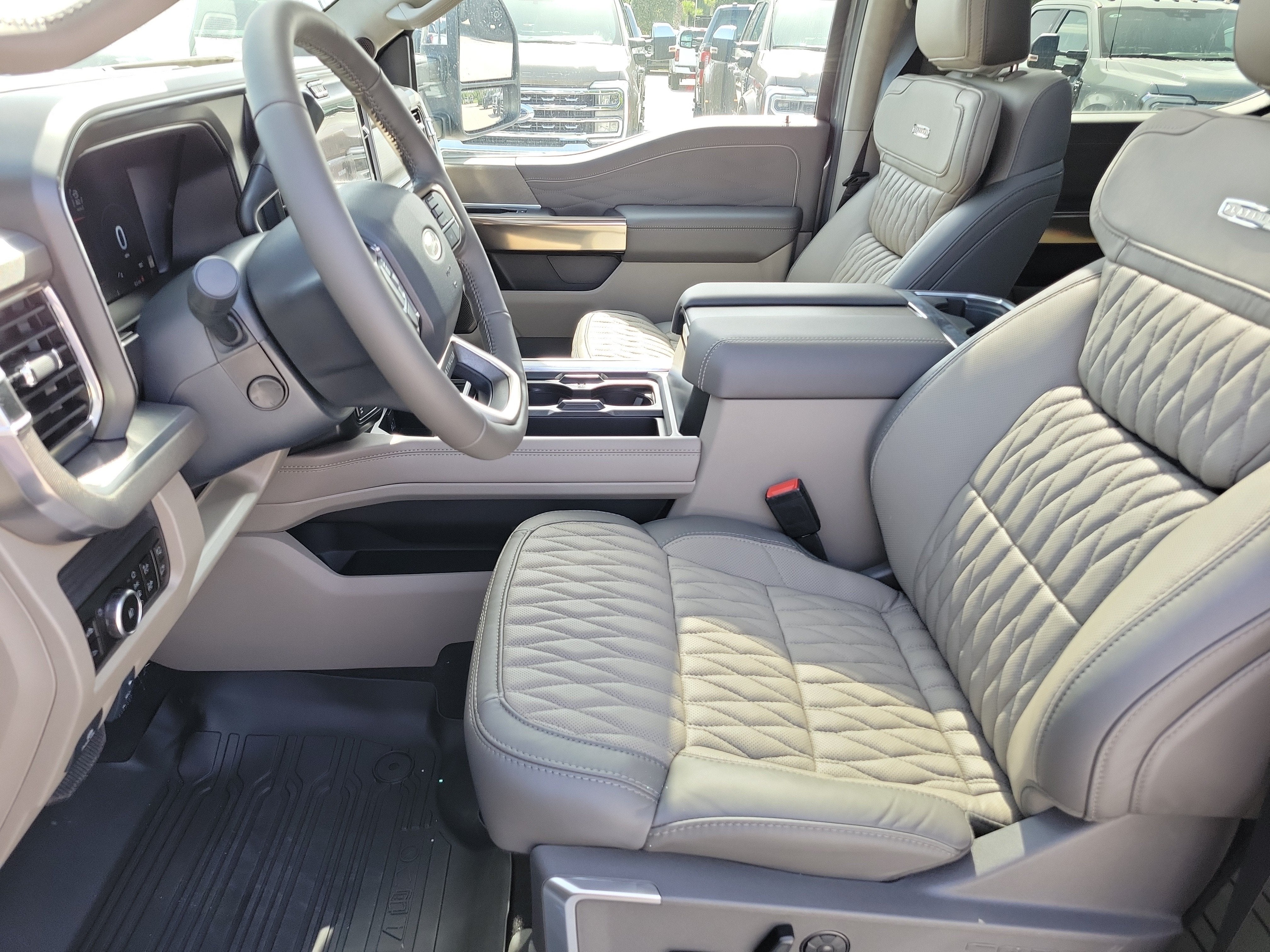 2026 Ford Super Duty F-250 SRW Platinum