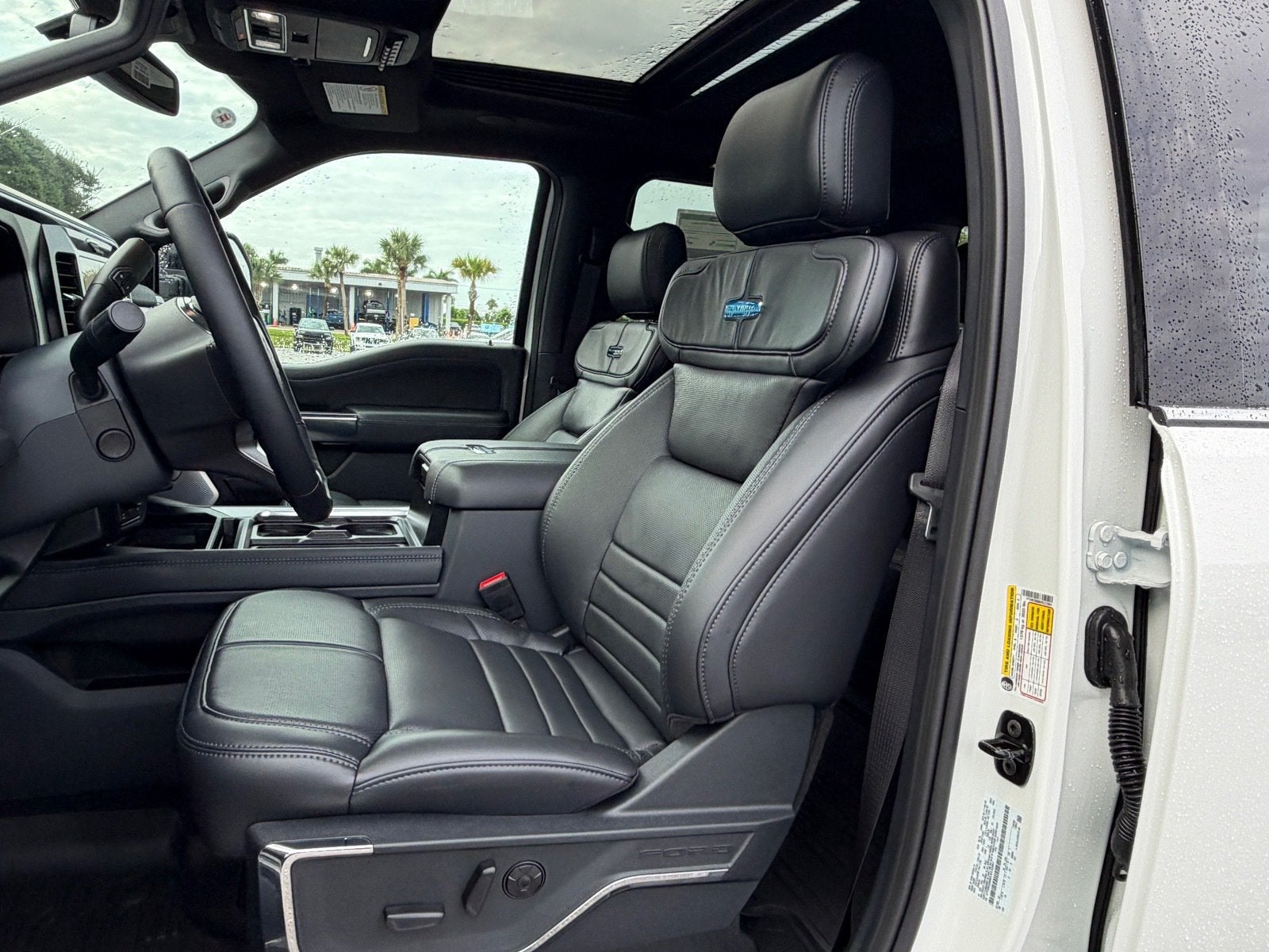 2027 Ford Super Duty F-250 SRW Platinum