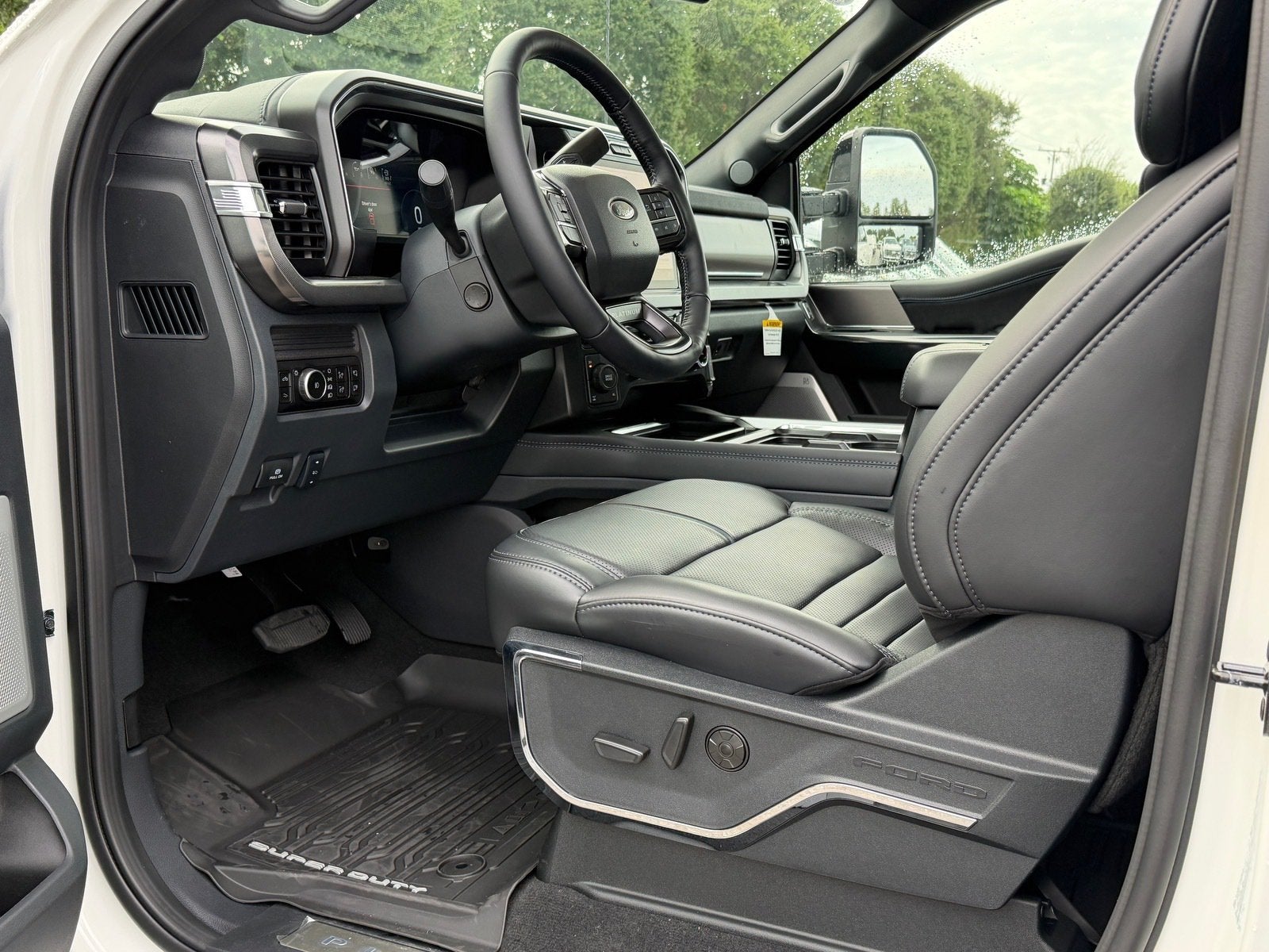 2027 Ford Super Duty F-250 SRW Platinum
