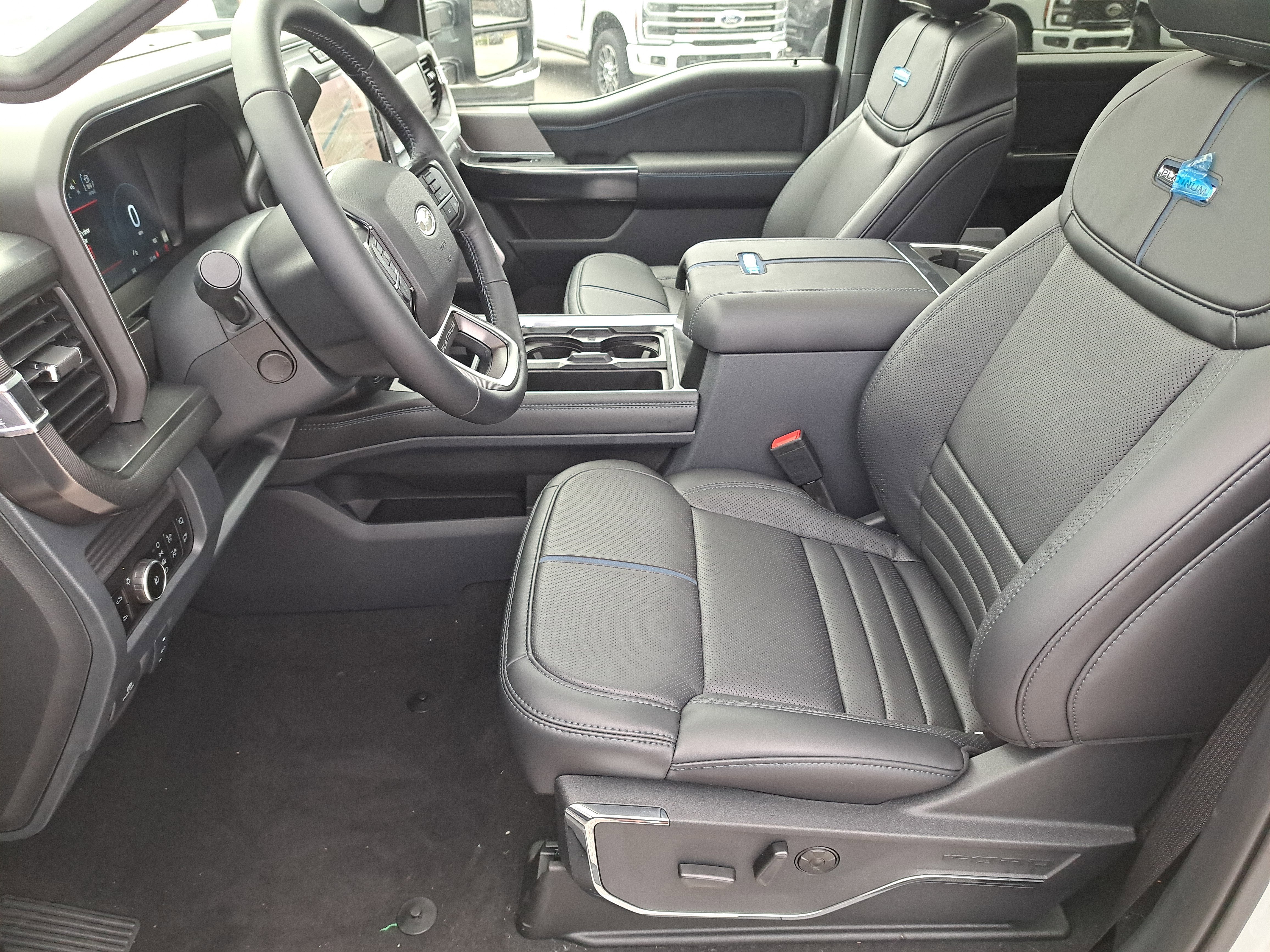 2026 Ford Super Duty F-250 SRW Platinum