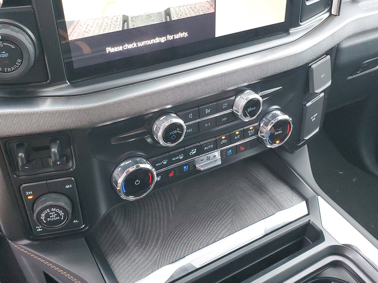 2024 Ford Super Duty F-250 SRW Platinum