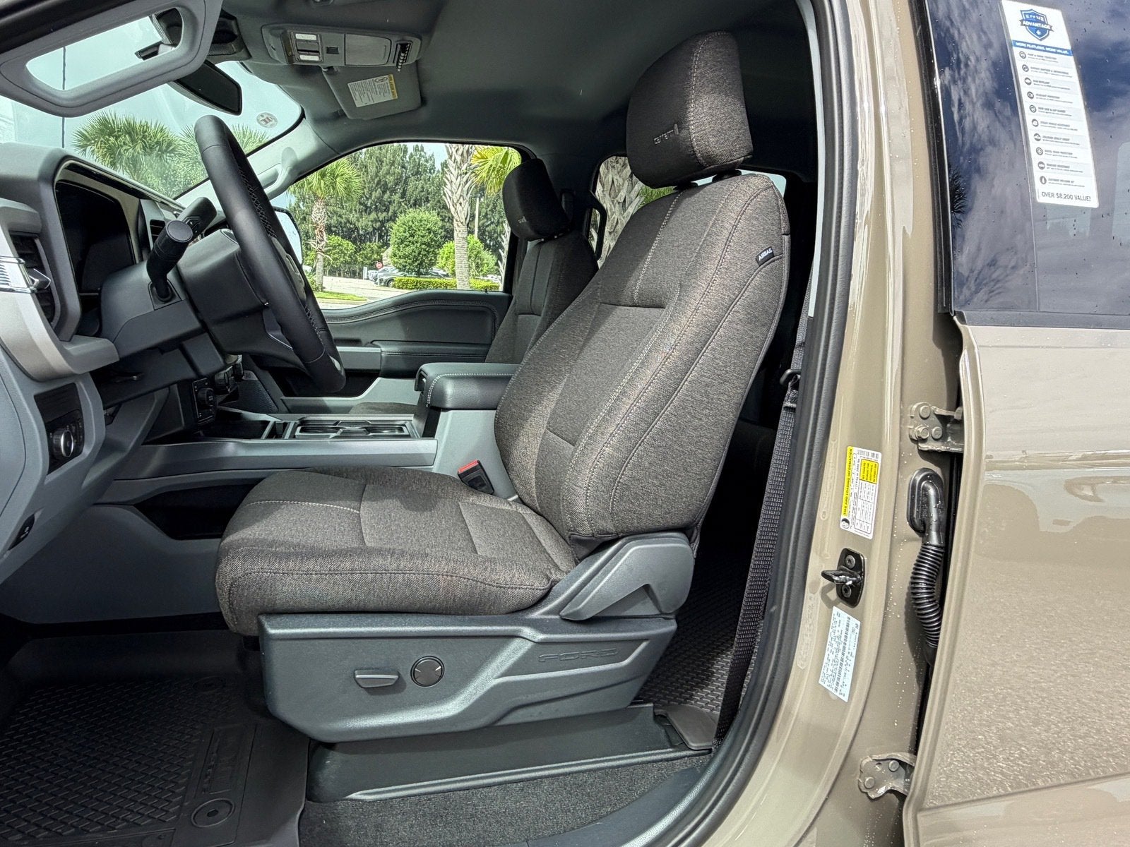 2027 Ford Super Duty F-250 SRW XLT