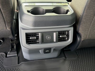 2027 Ford Super Duty F-250 SRW XLT