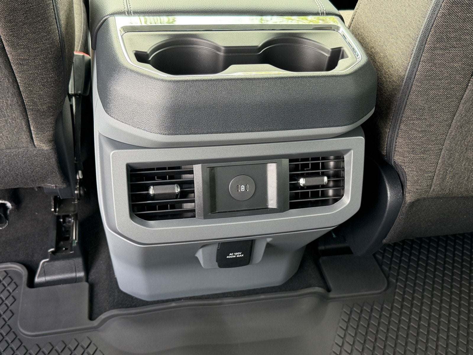 2027 Ford Super Duty F-250 SRW XLT