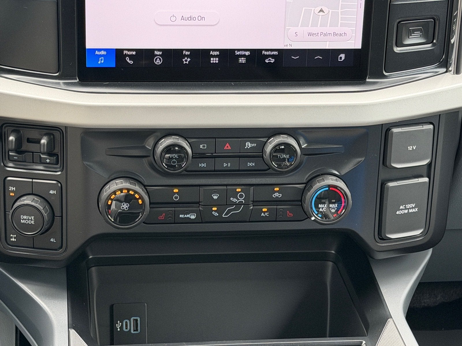 2027 Ford Super Duty F-250 SRW XLT