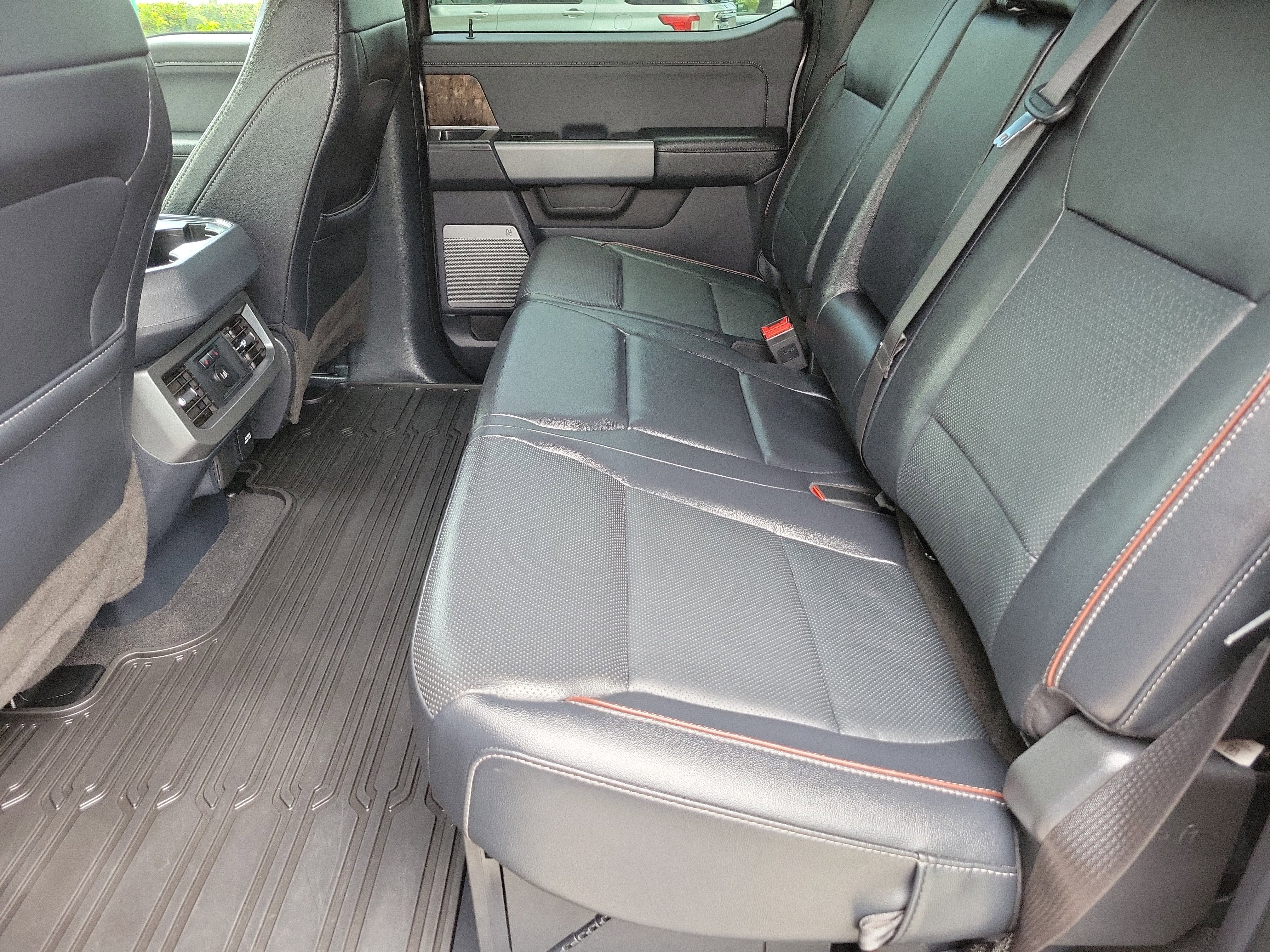 2023 Ford Super Duty F-250 SRW LARIAT