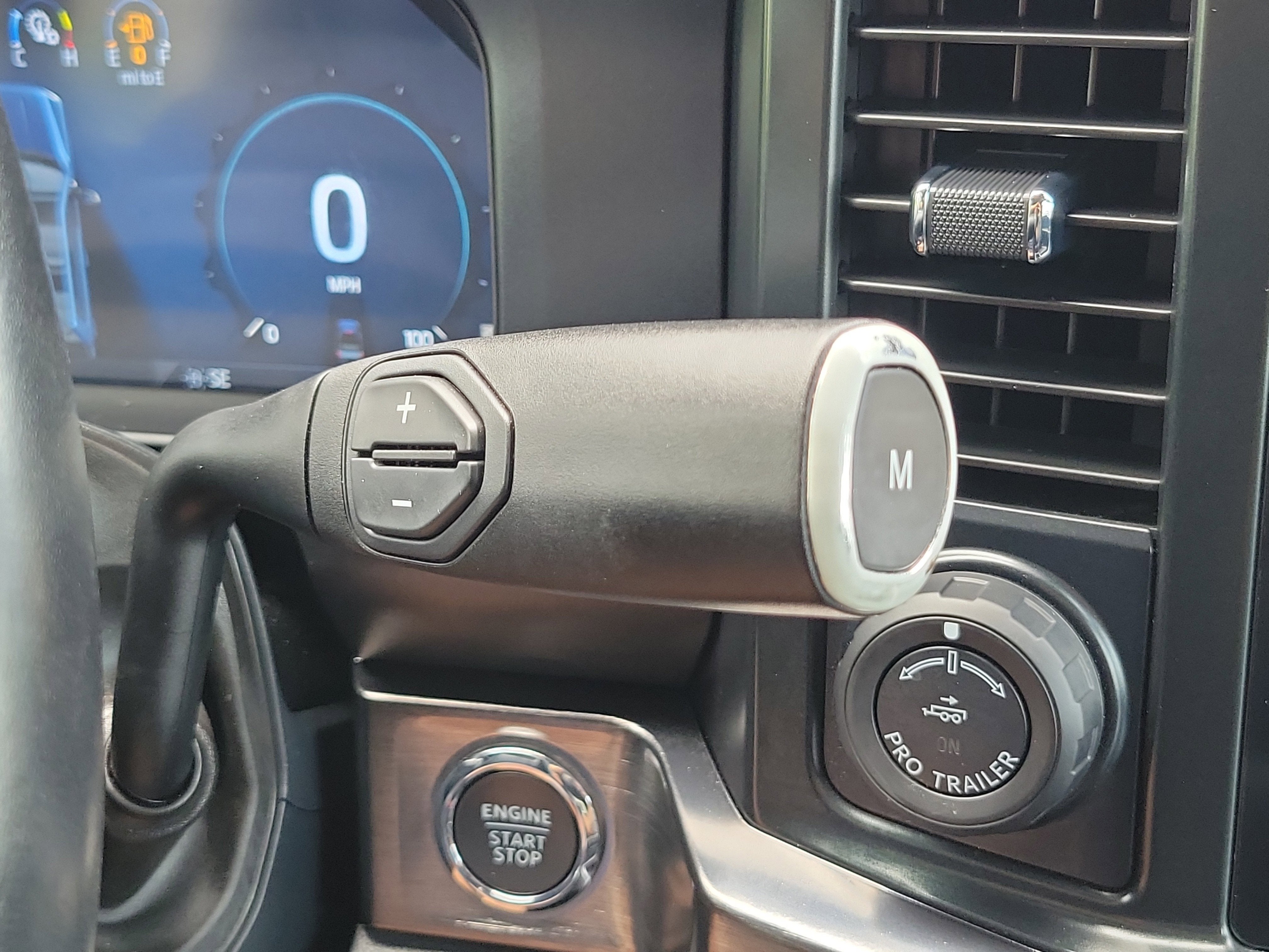 2023 Ford Super Duty F-250 SRW LARIAT