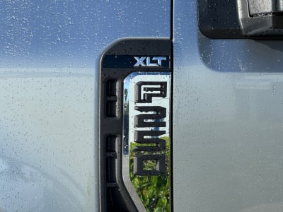 2027 Ford Super Duty F-250 SRW F-250® XLT