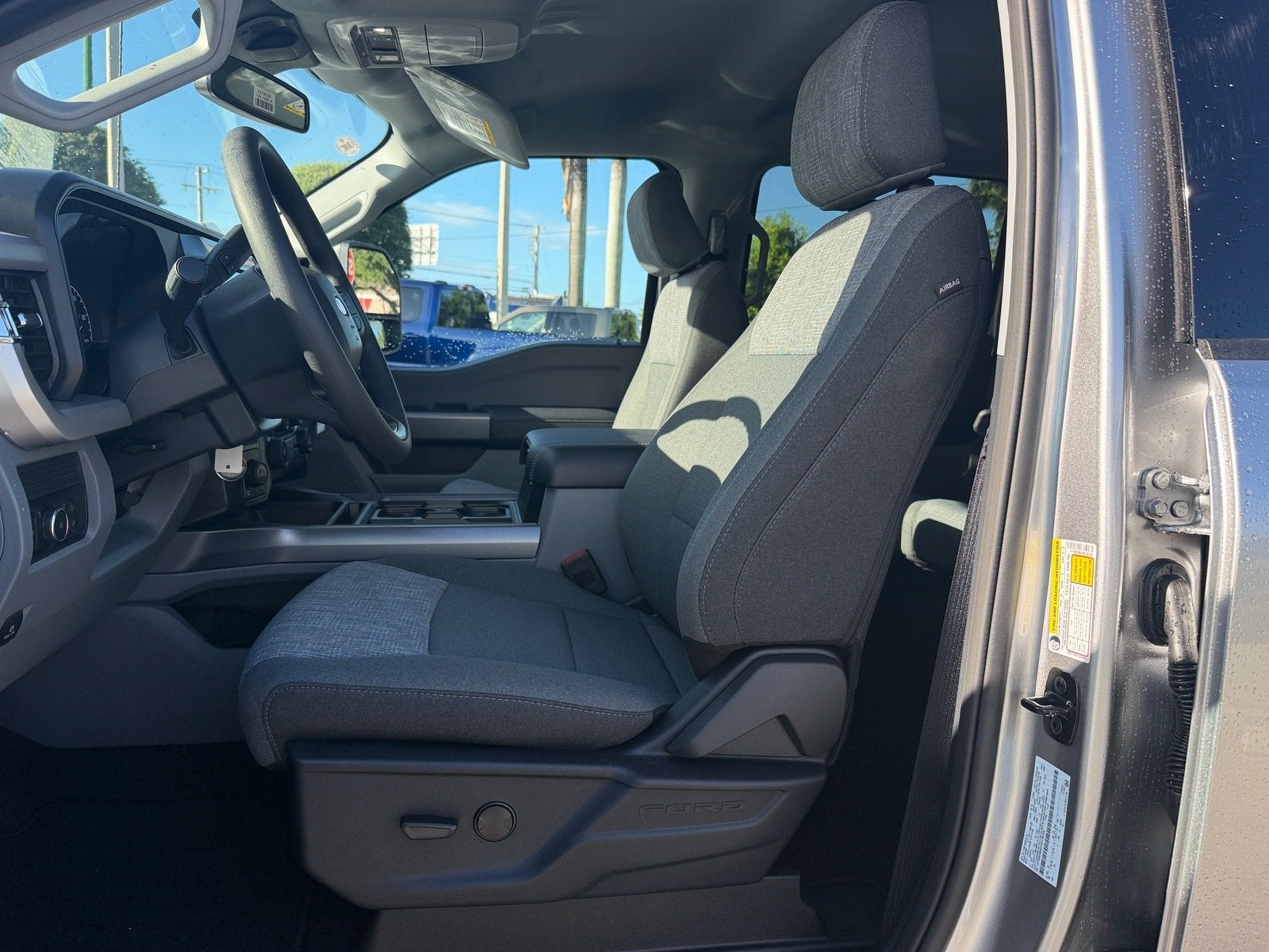 2027 Ford Super Duty F-250 SRW F-250® XLT