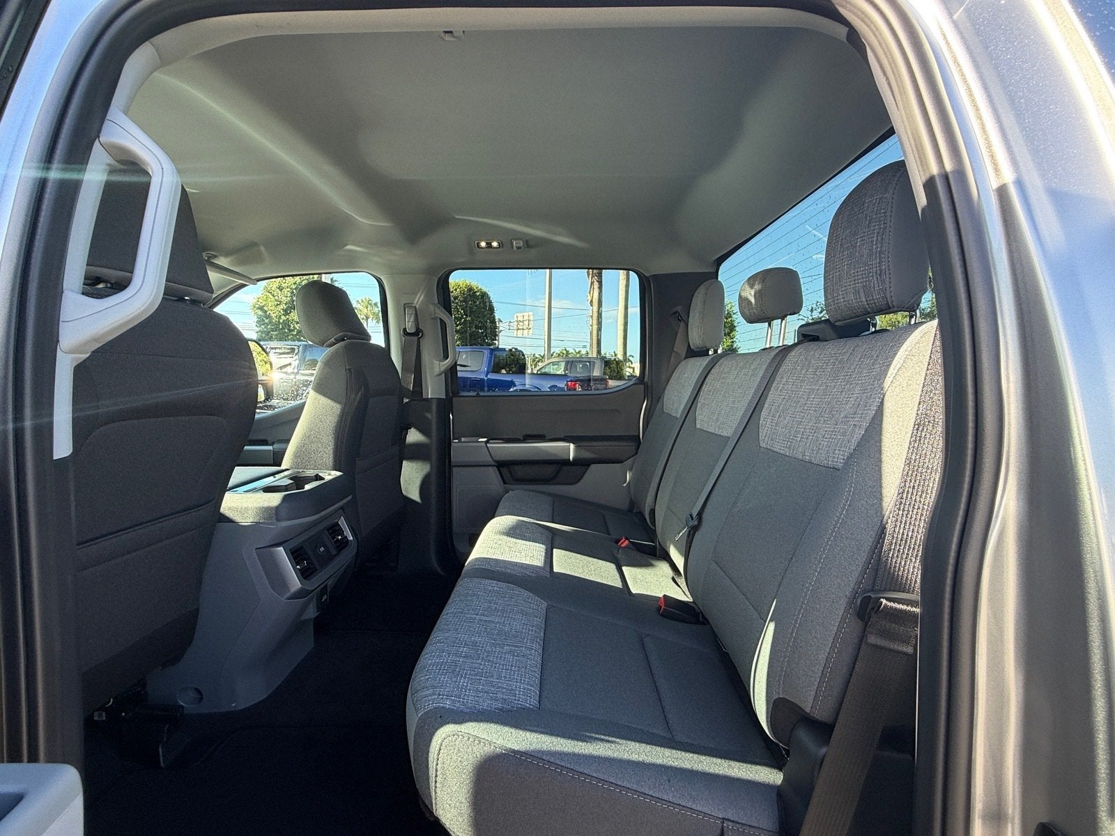 2027 Ford Super Duty F-250 SRW F-250® XLT