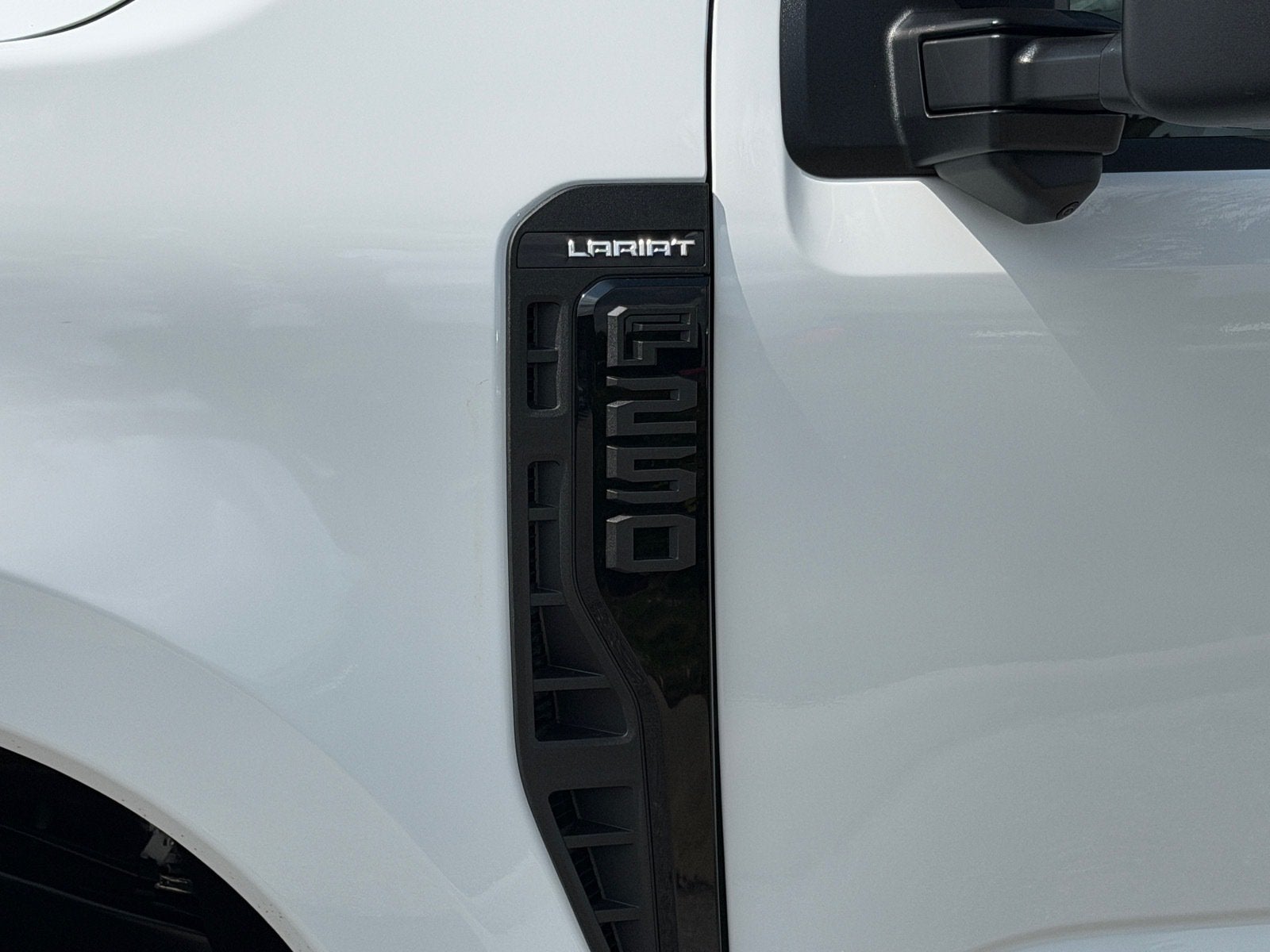 2027 Ford Super Duty F-250 SRW LARIAT